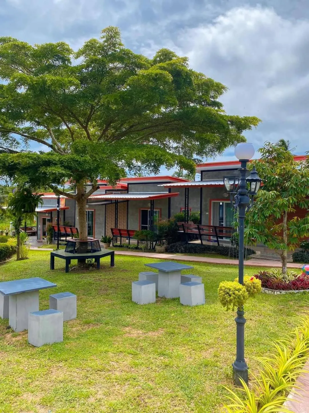 Garden in Da-Kanda Boutique