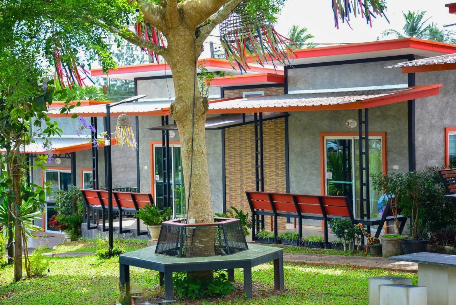 Garden in Da-Kanda Boutique