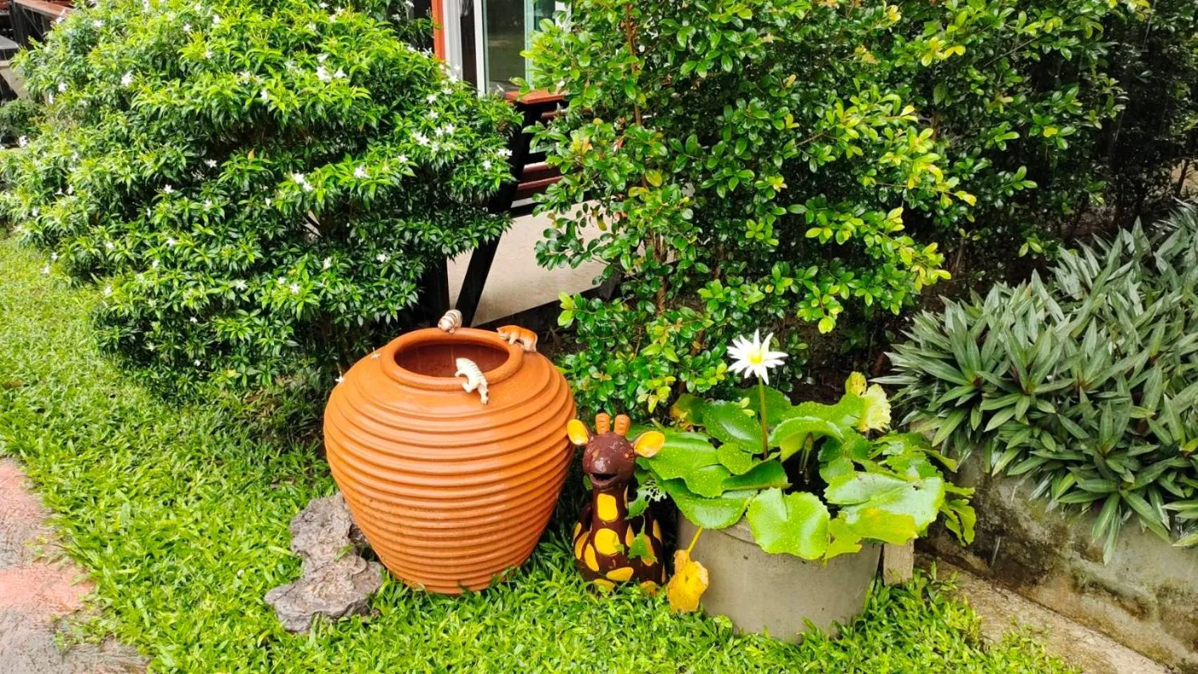 Garden in Da-Kanda Boutique