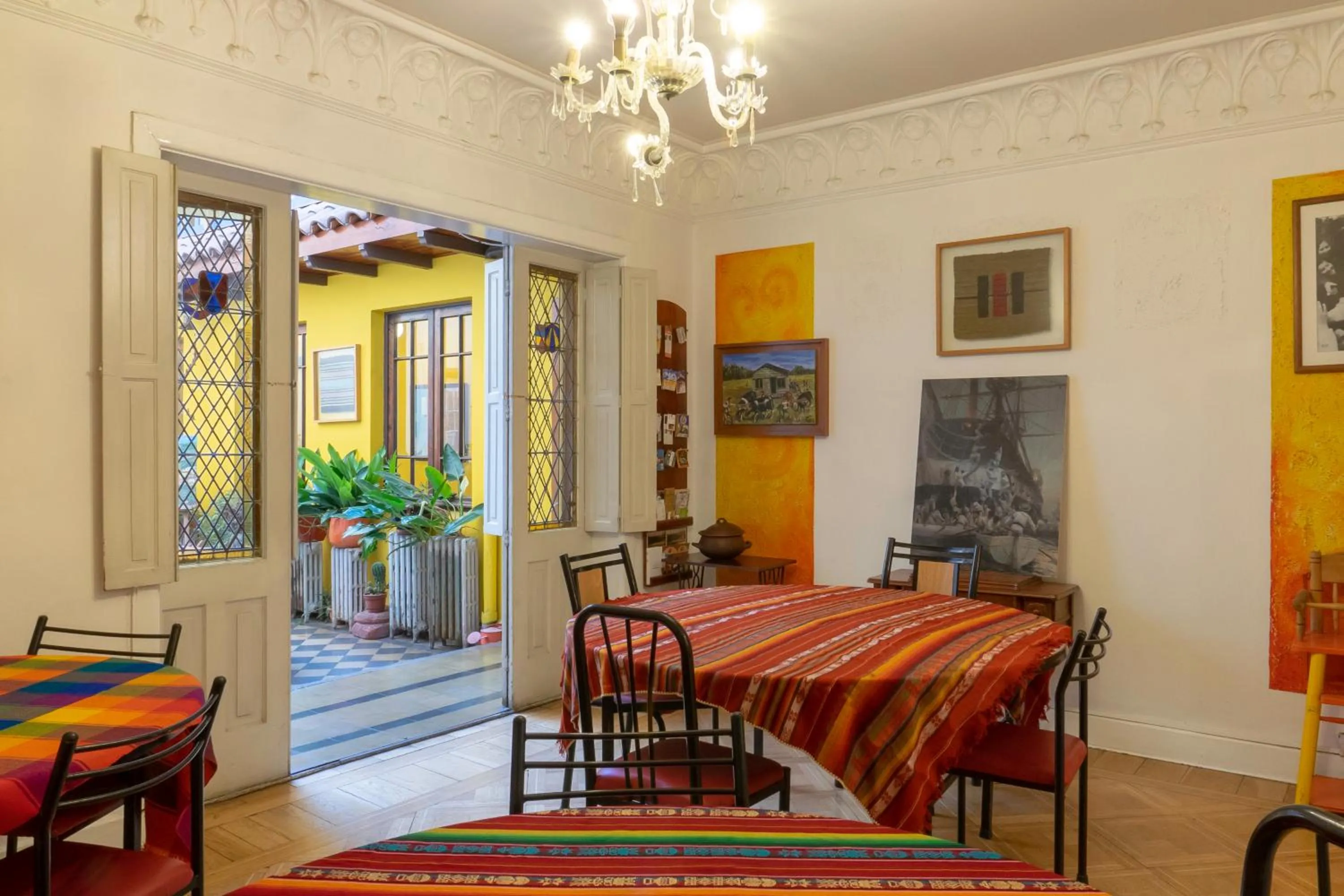 Dining area in Hostal Rio Amazonas