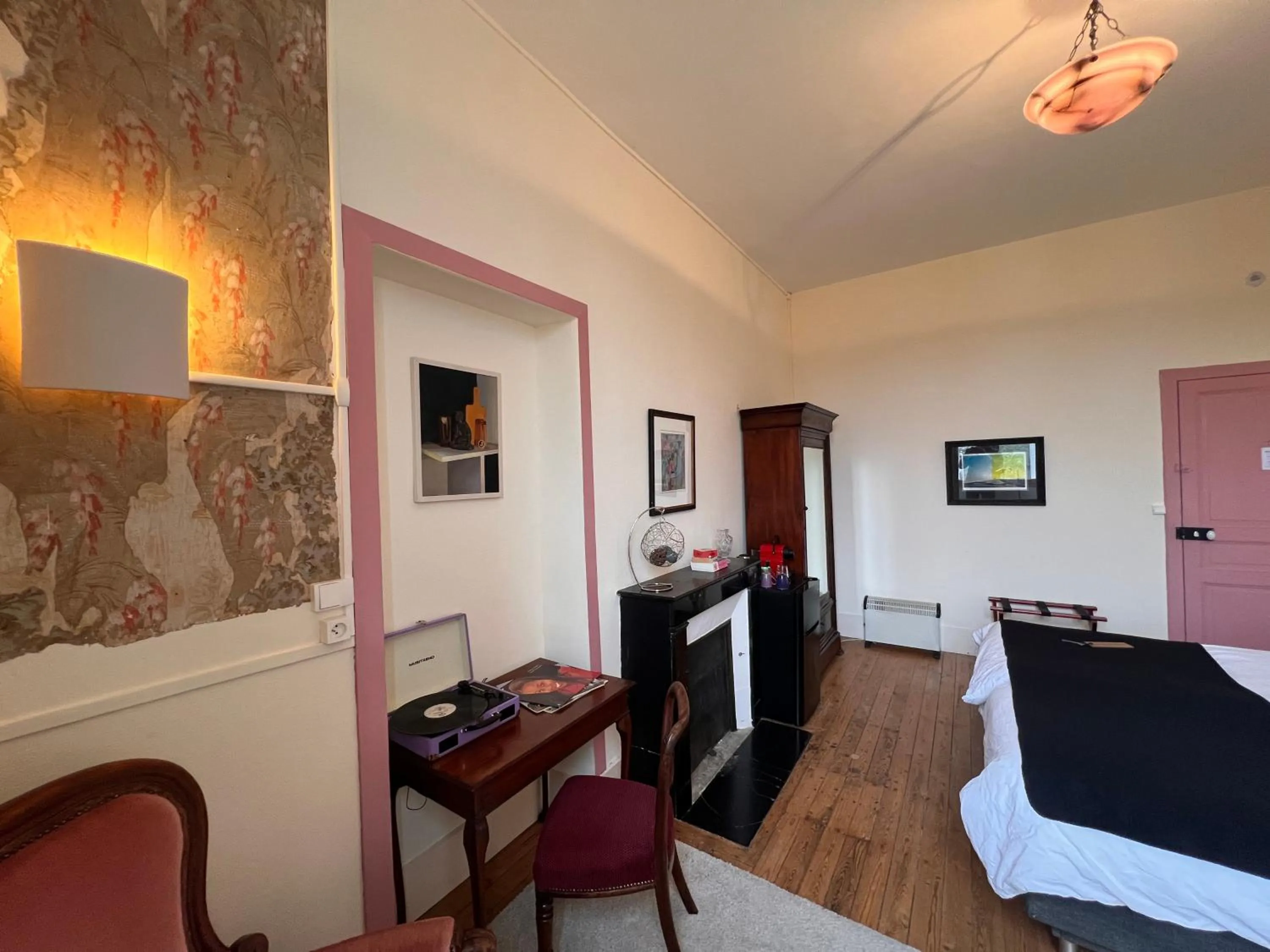 Bed in Villa Vallière bed&breakfast