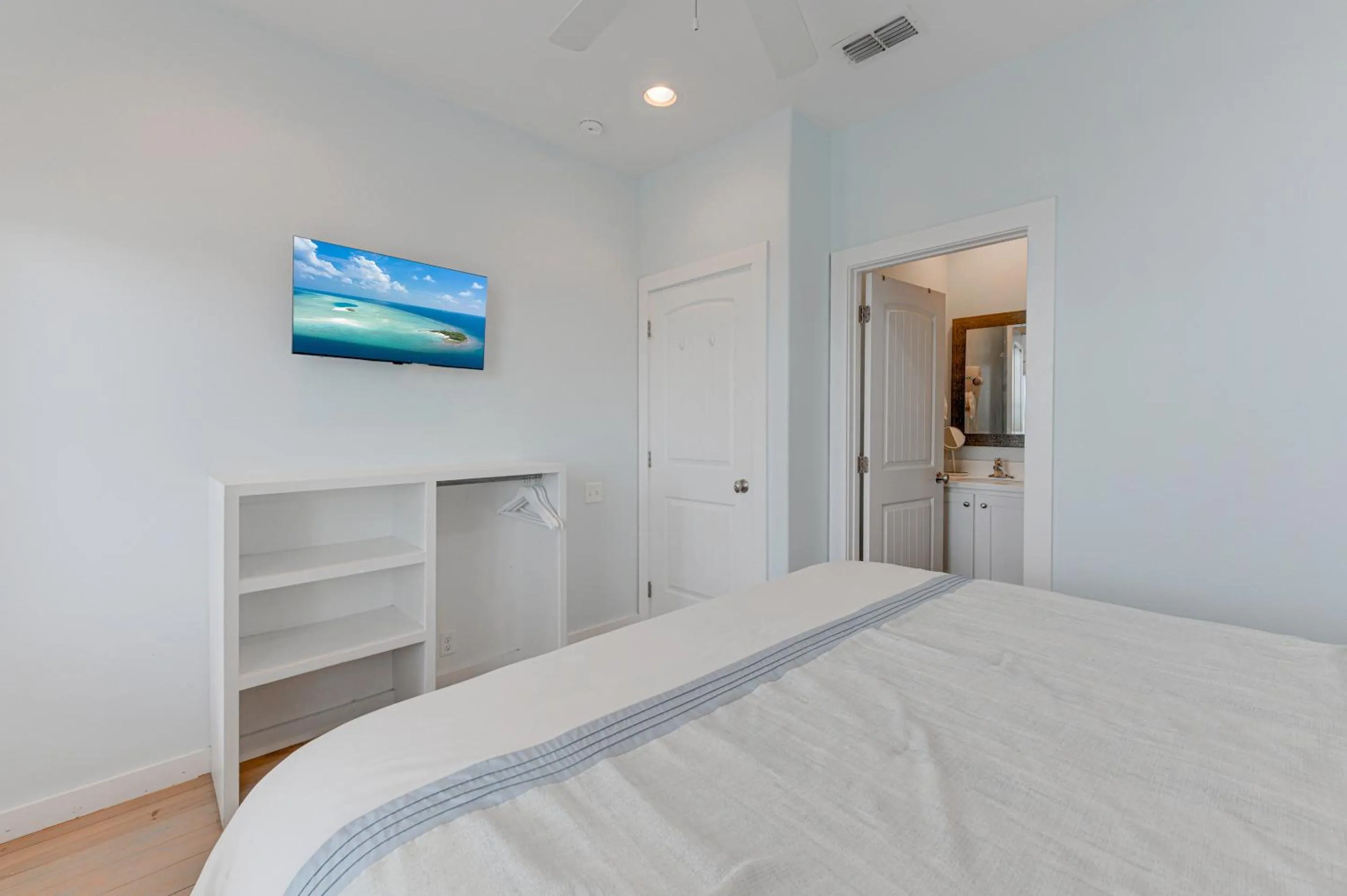 Property building, Bed in Second Wind