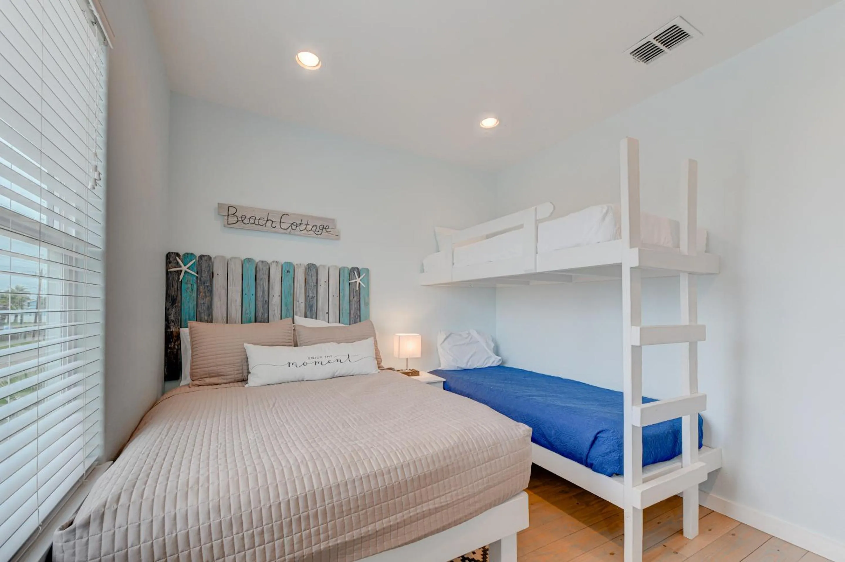 Property building, Bed in Second Wind