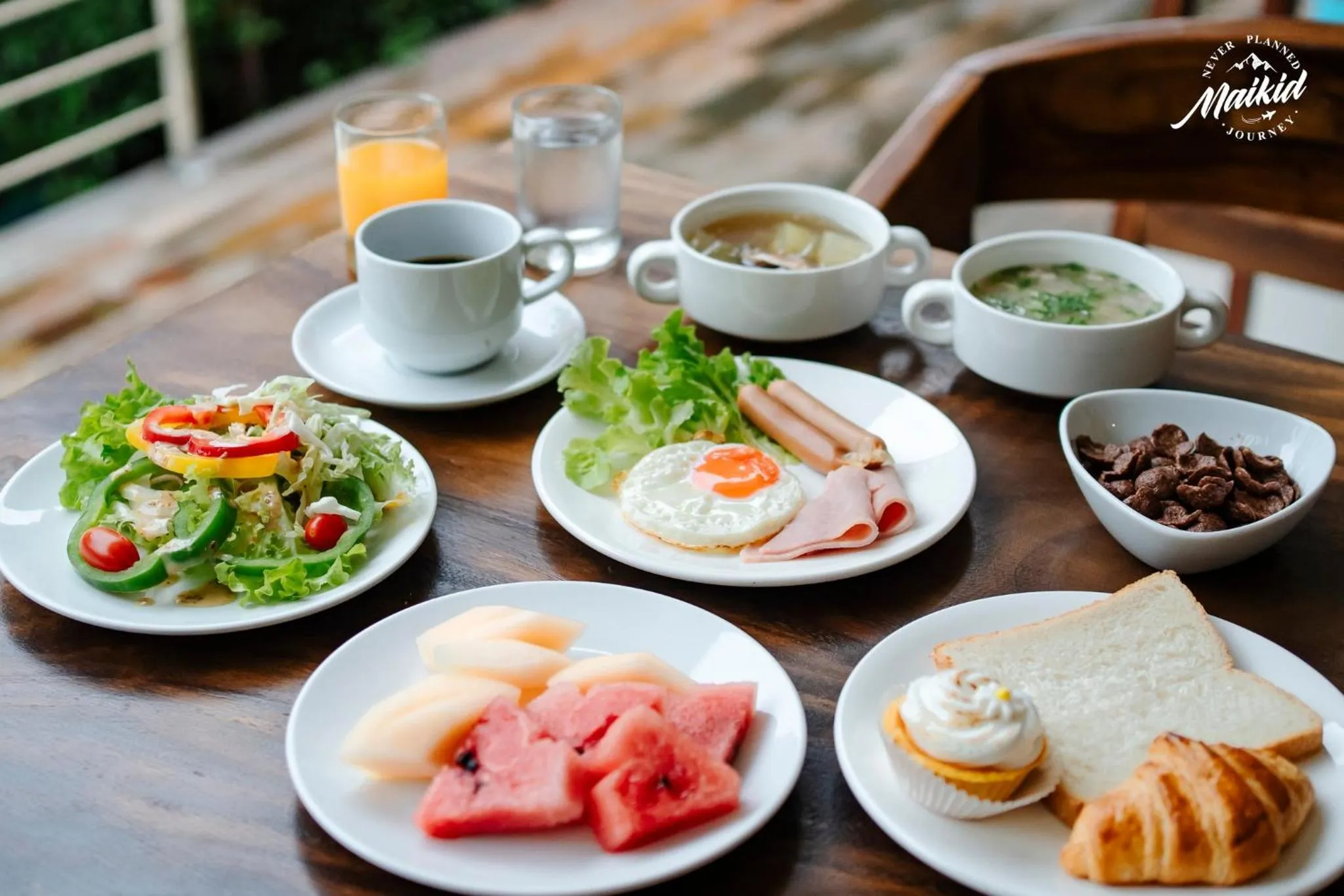 Breakfast in Diamond Beach Resort