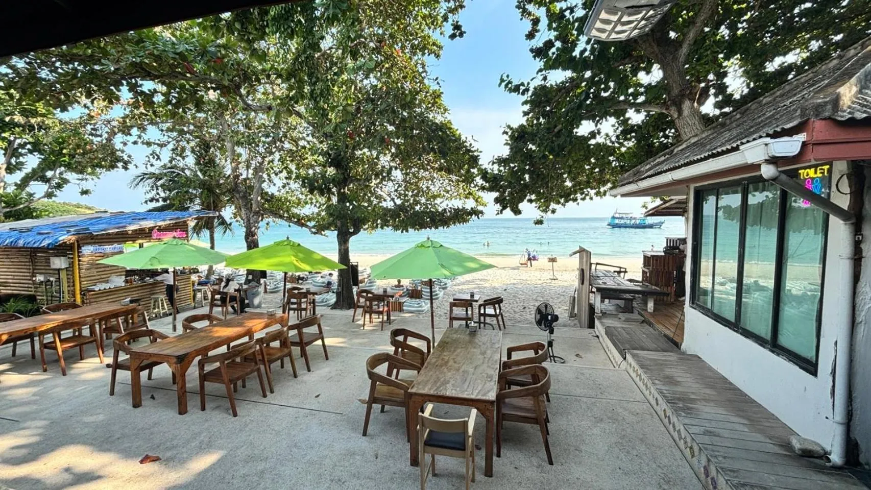 Facade/entrance in Diamond Beach Resort