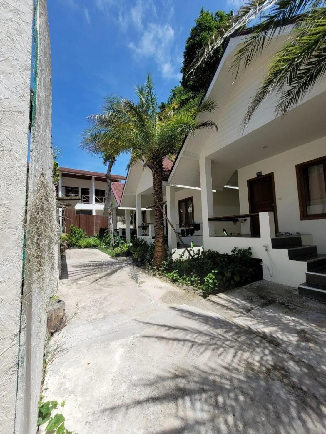 Property building in Diamond Beach Resort