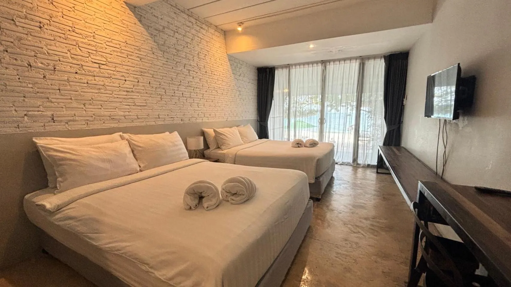 View (from property/room), Bed in Diamond Beach Resort