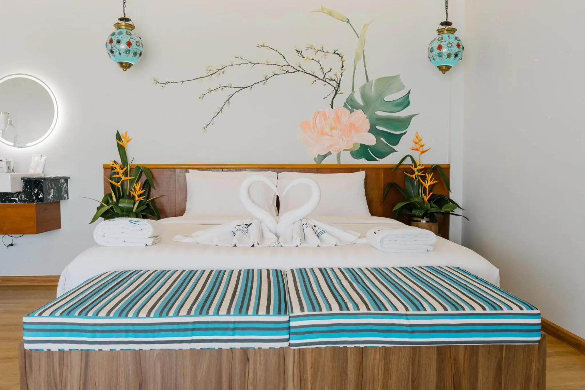 Bed in Diamond Beach Resort