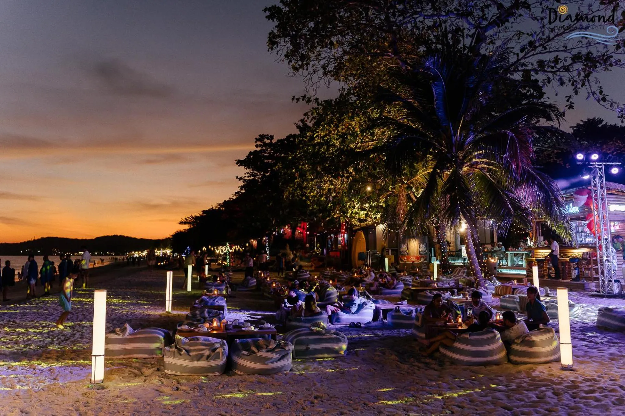 Restaurant/places to eat in Diamond Beach Resort