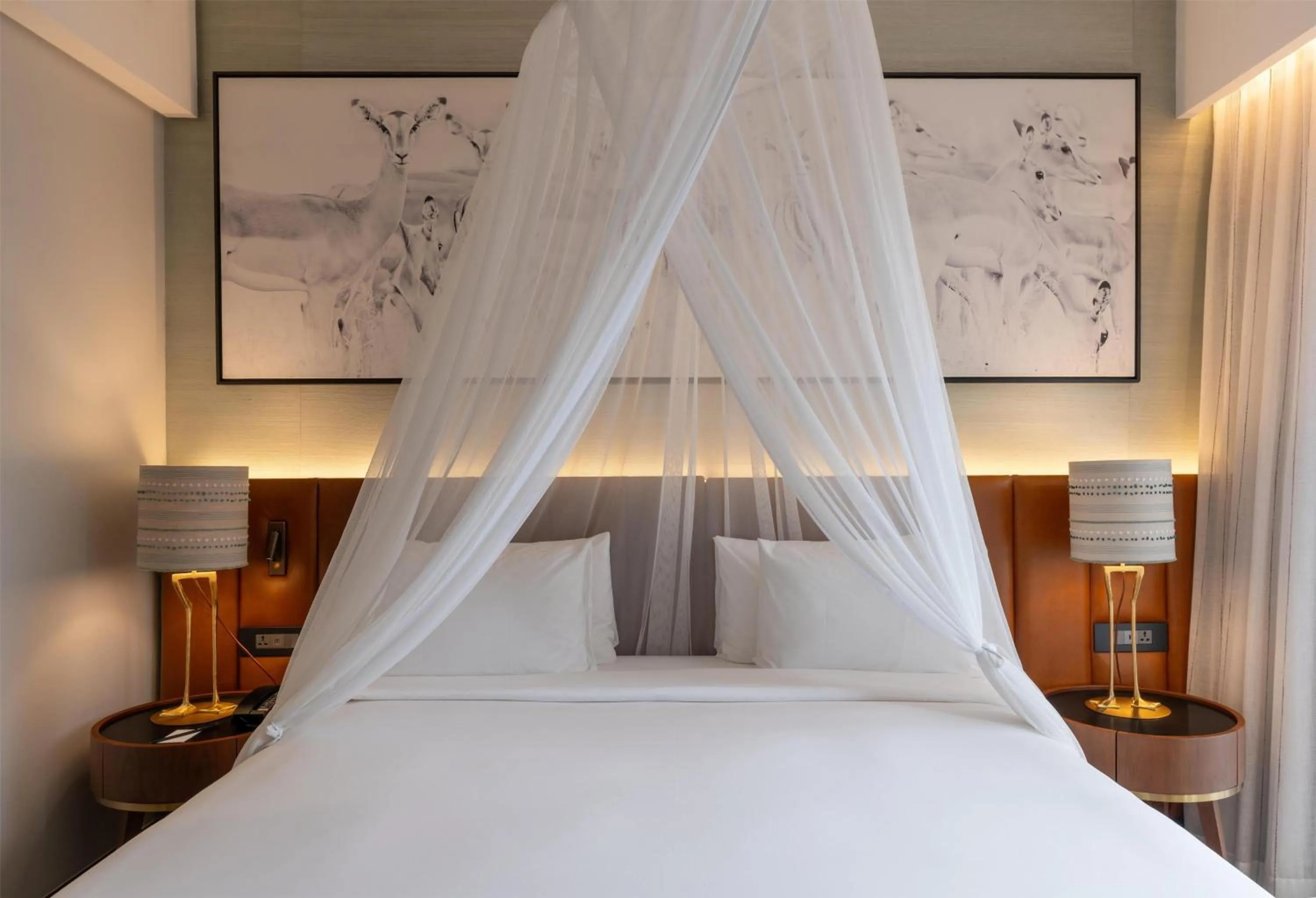 Photo of the whole room, Bed in Radisson Blu Mosi-oa-Tunya Livingstone Resort