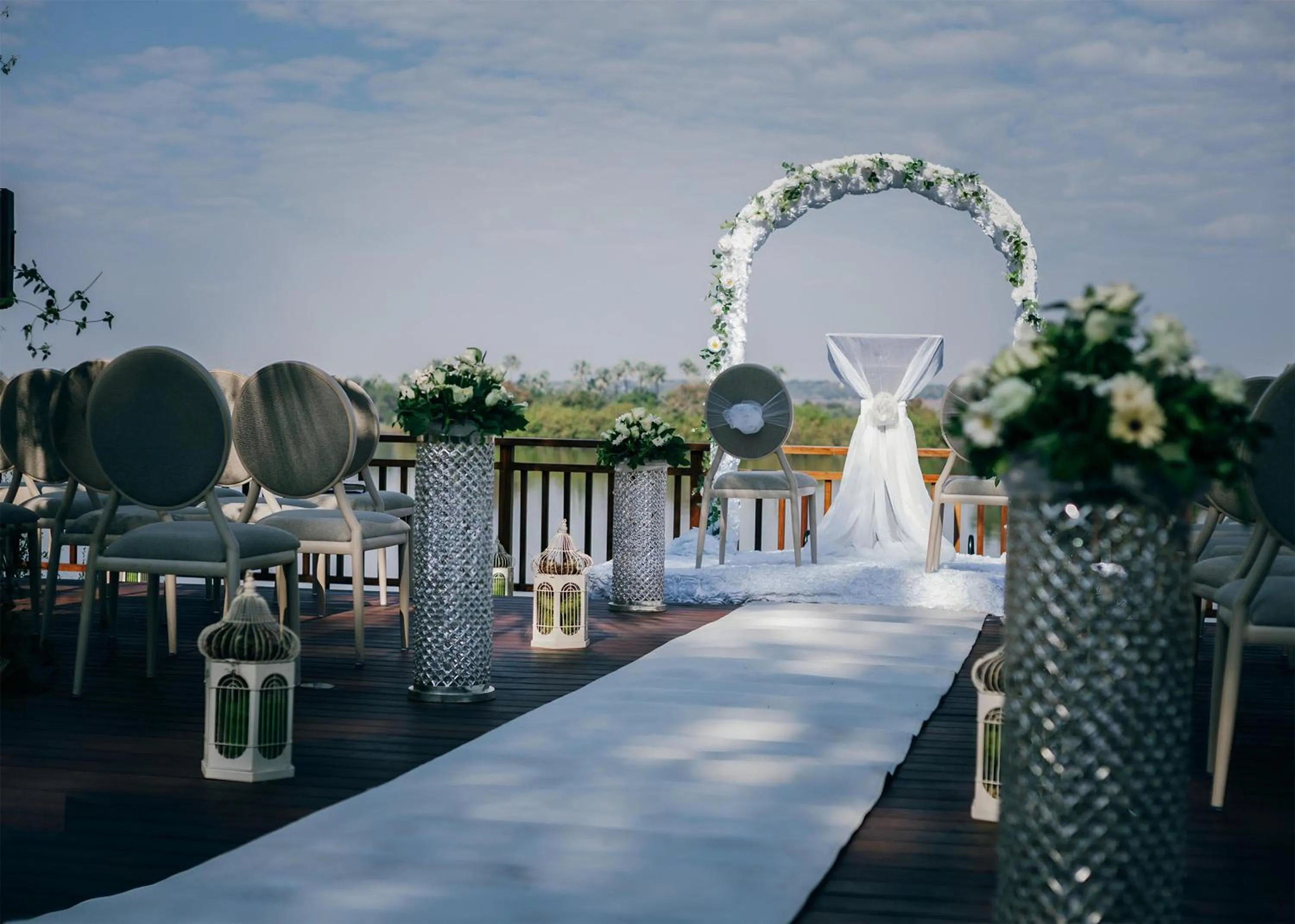 wedding in Radisson Blu Mosi-oa-Tunya Livingstone Resort