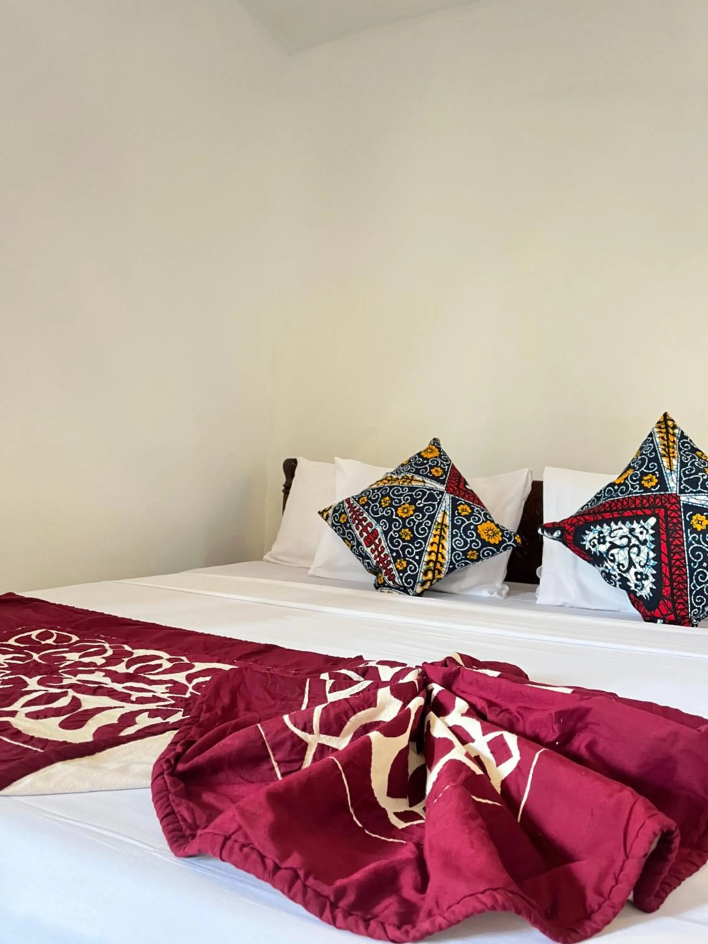 Bed in Karanga Bungalows