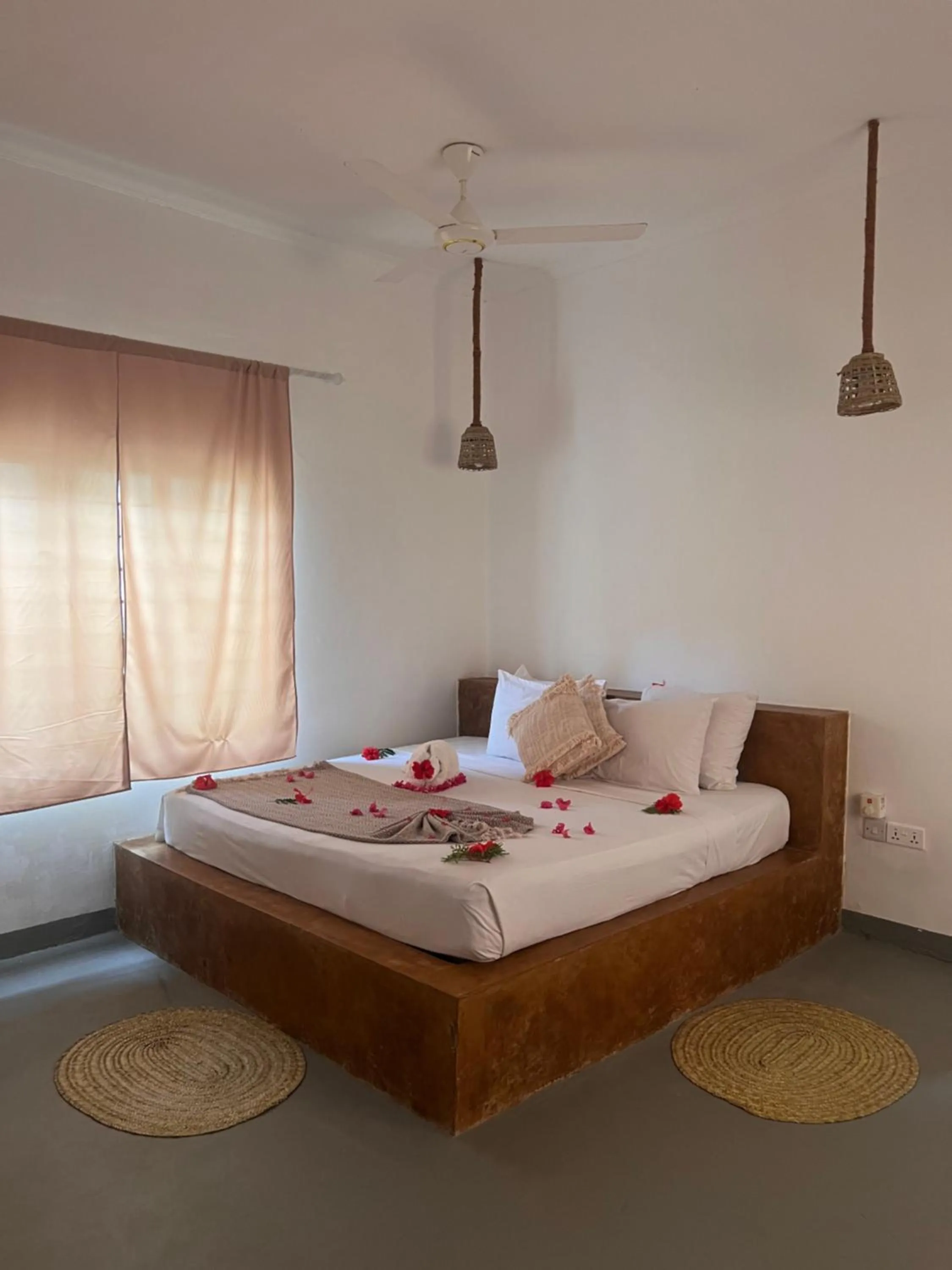 Bed in Karanga Bungalows