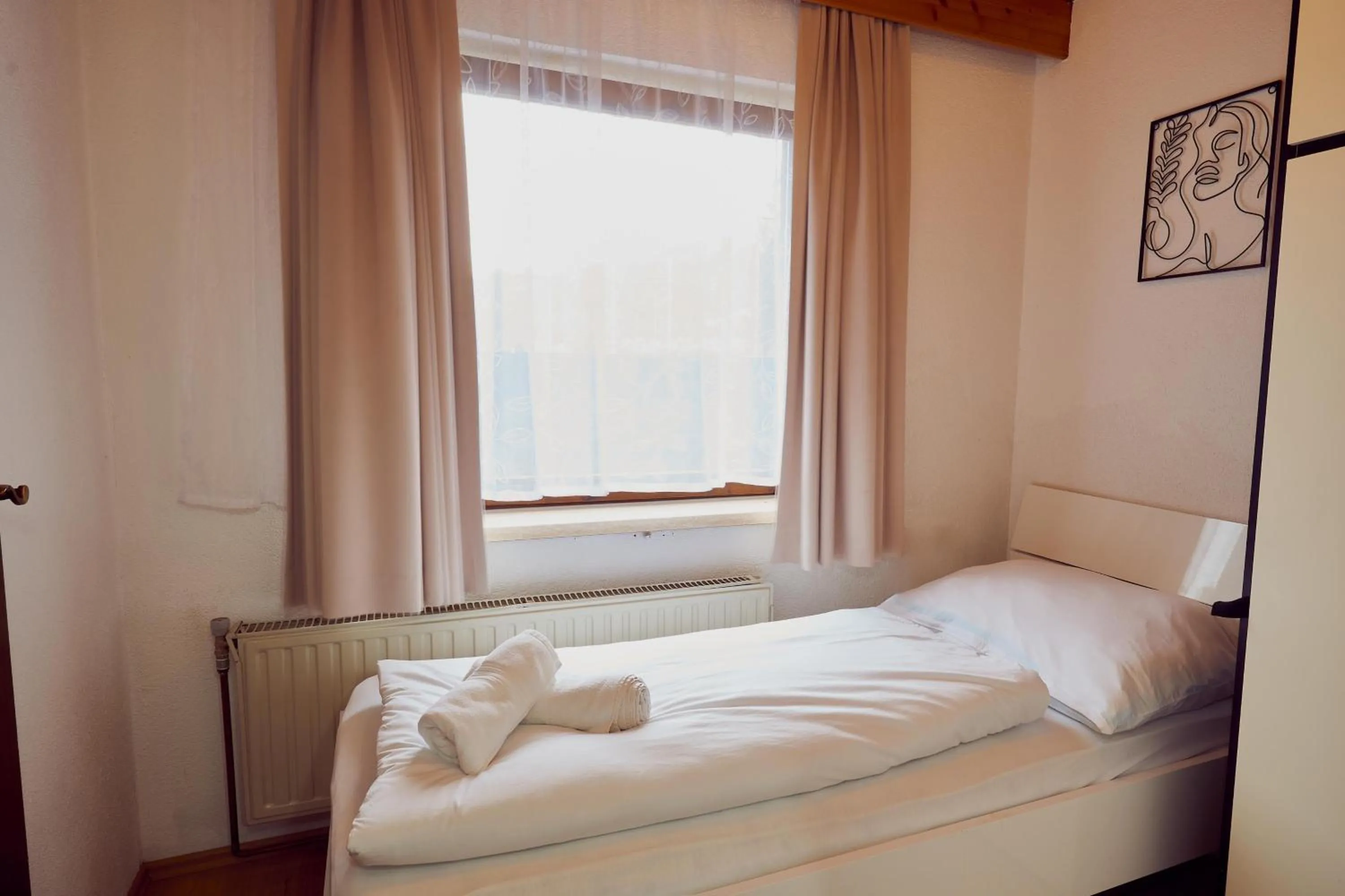 Bedroom, Bed in The Art and Sporthotel