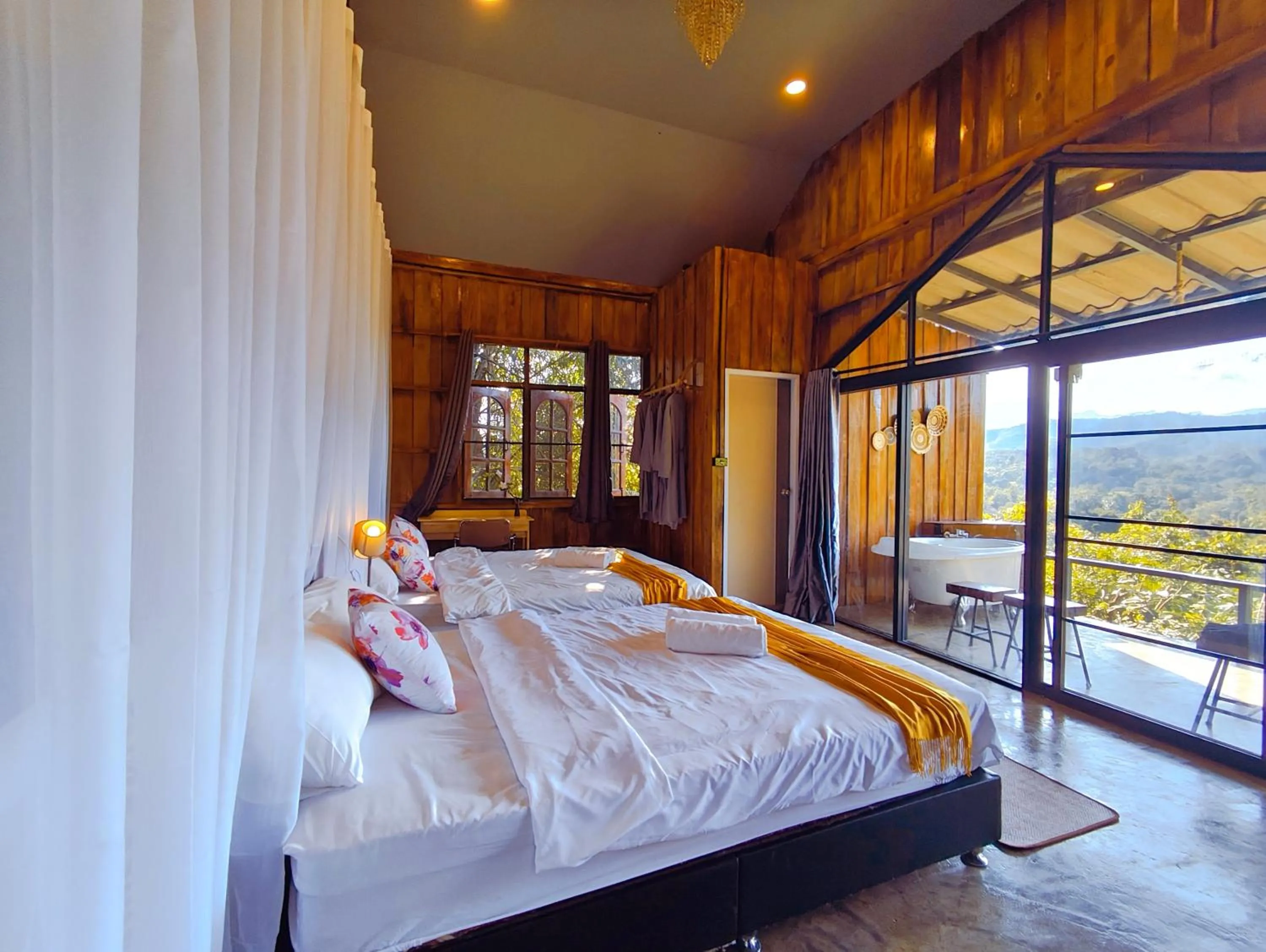 Bed in Flower hill 180