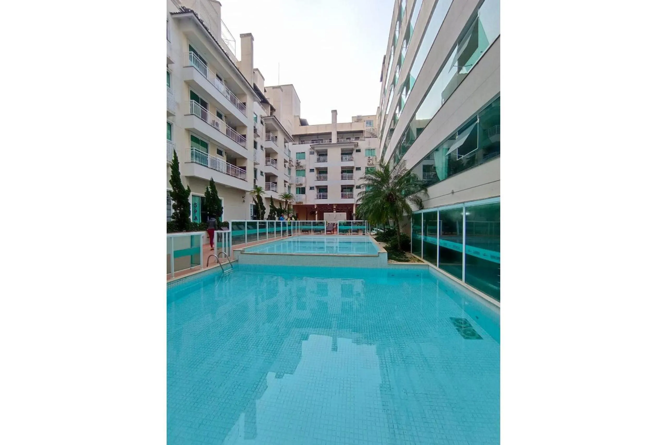 Swimming pool in Bombinhas Summer Beach