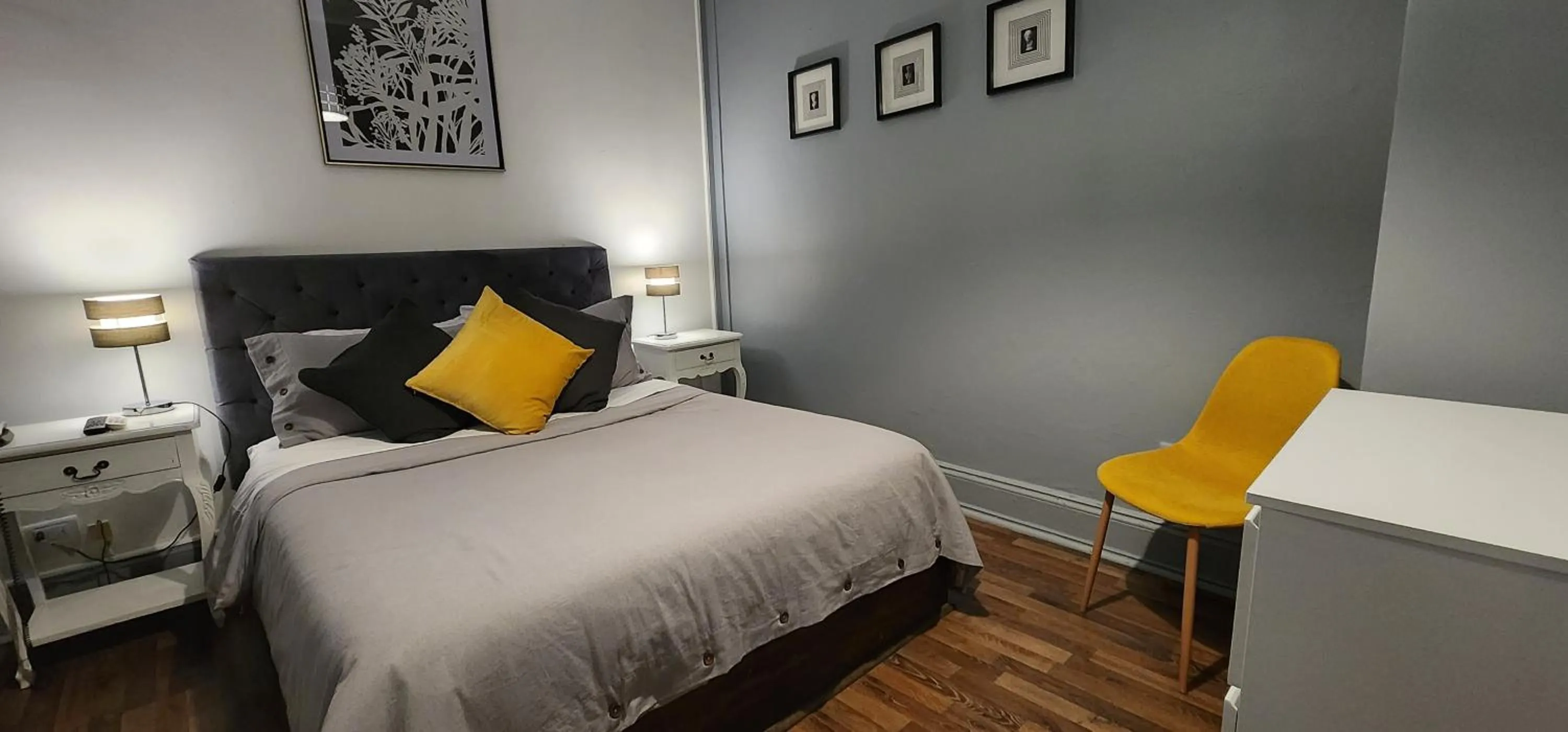 Bed in Hotel Voila Londres