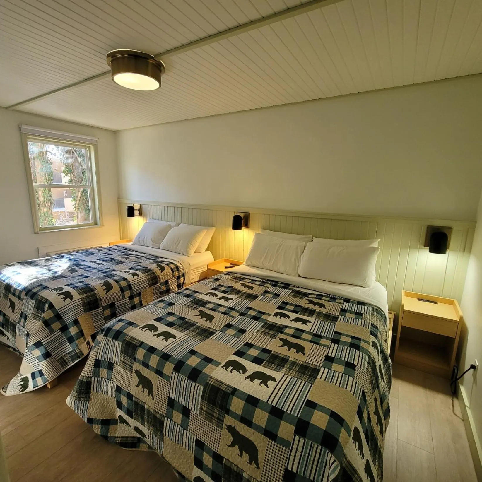 Bedroom, Bed in Ski Mountain Lodge