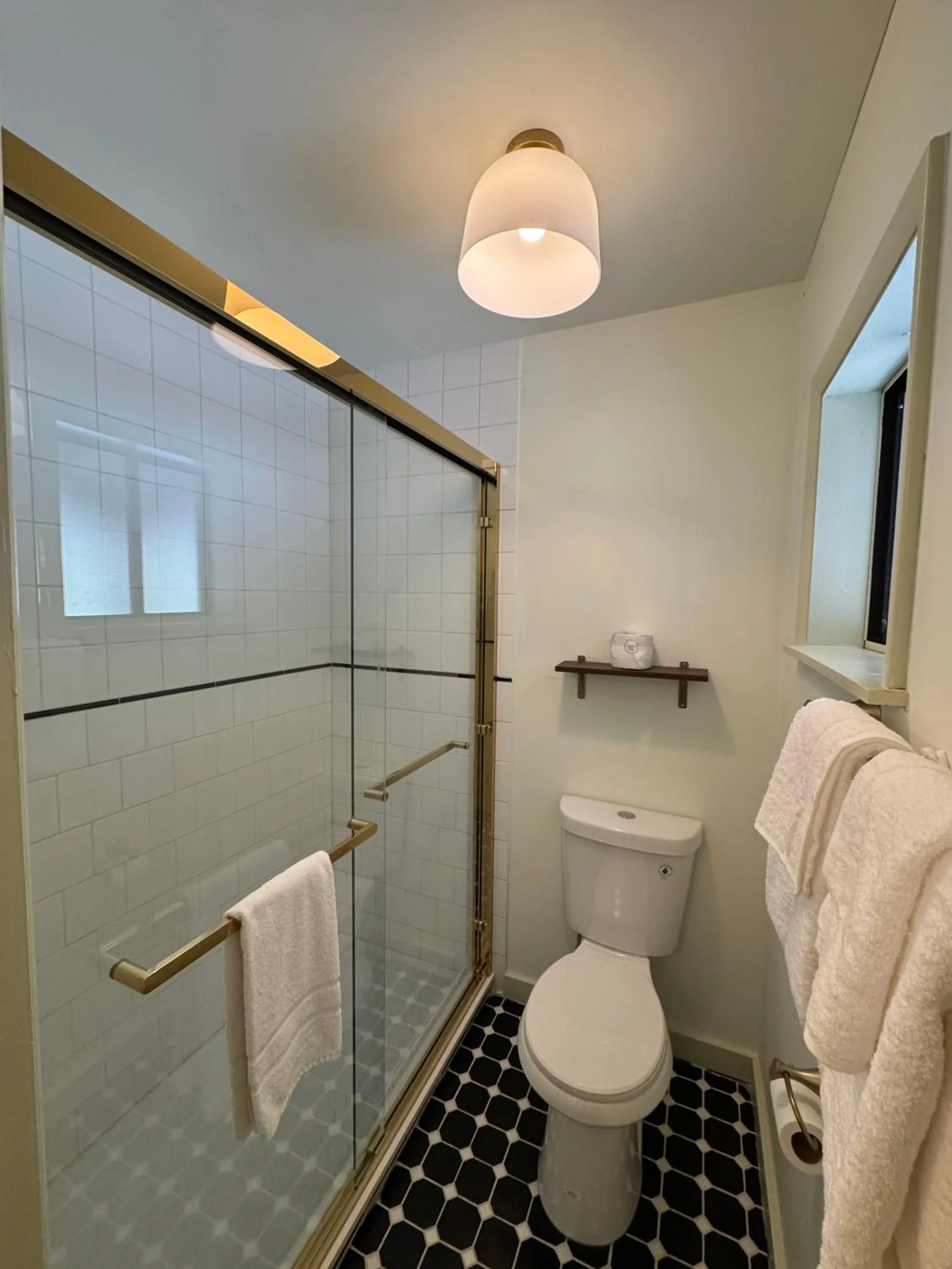 Shower in Ski Mountain Lodge