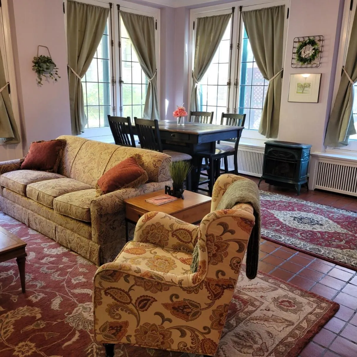 Living room in Art and Lodging