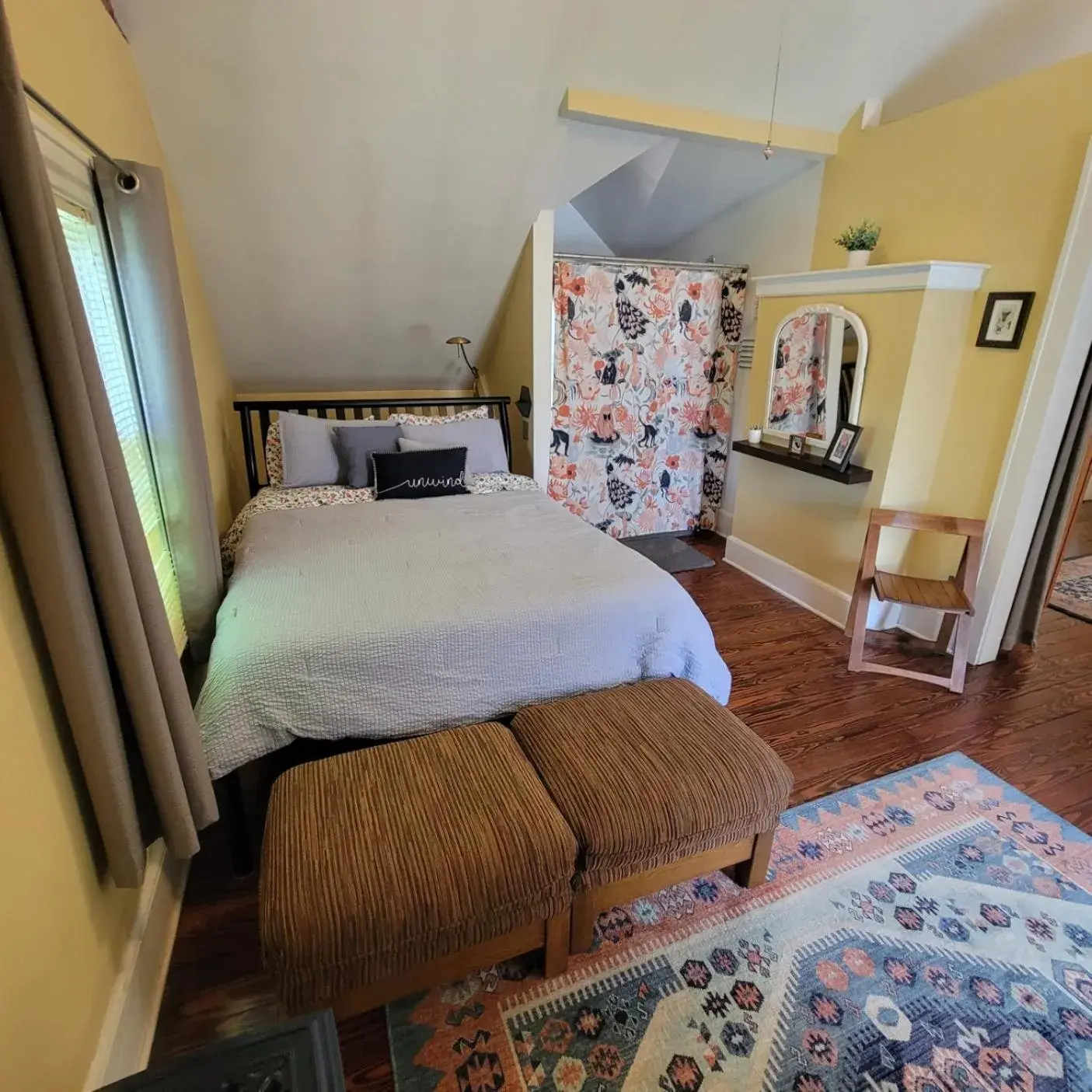 Deluxe Queen Room in Art and Lodging Deluxe Queen Room in Art and Lodging