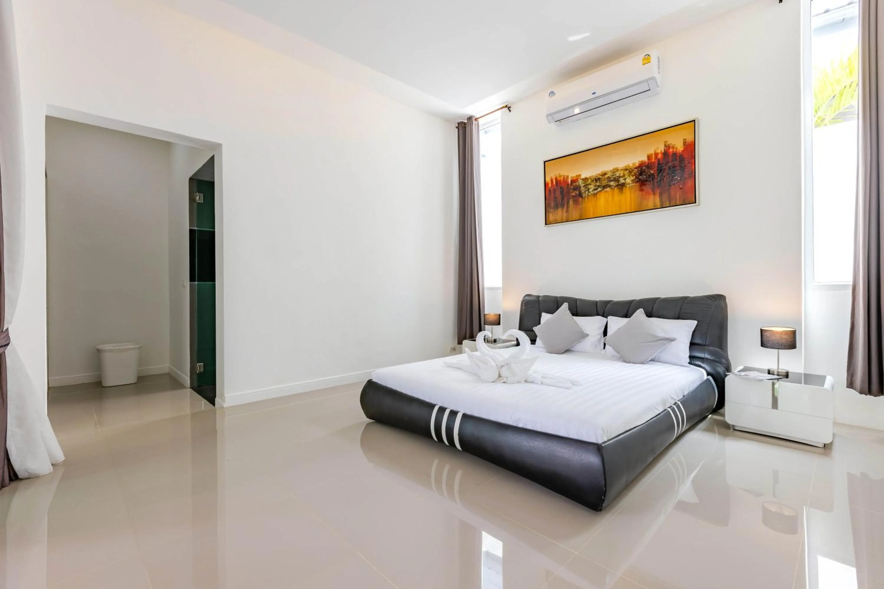 Bed in 3 Bedroom Pool Villa BL2