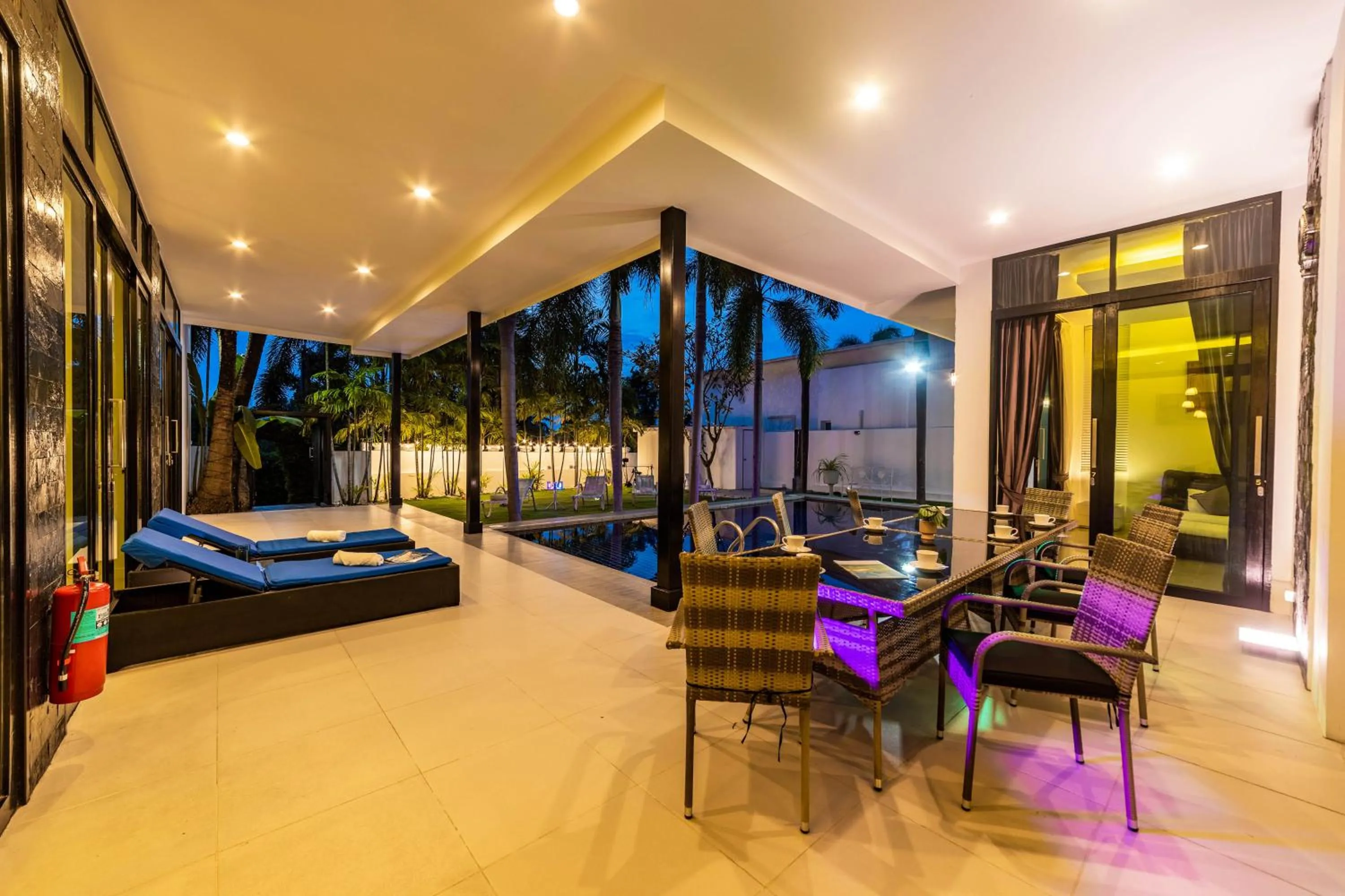 Bed in 3 Bedroom Pool Villa BL2