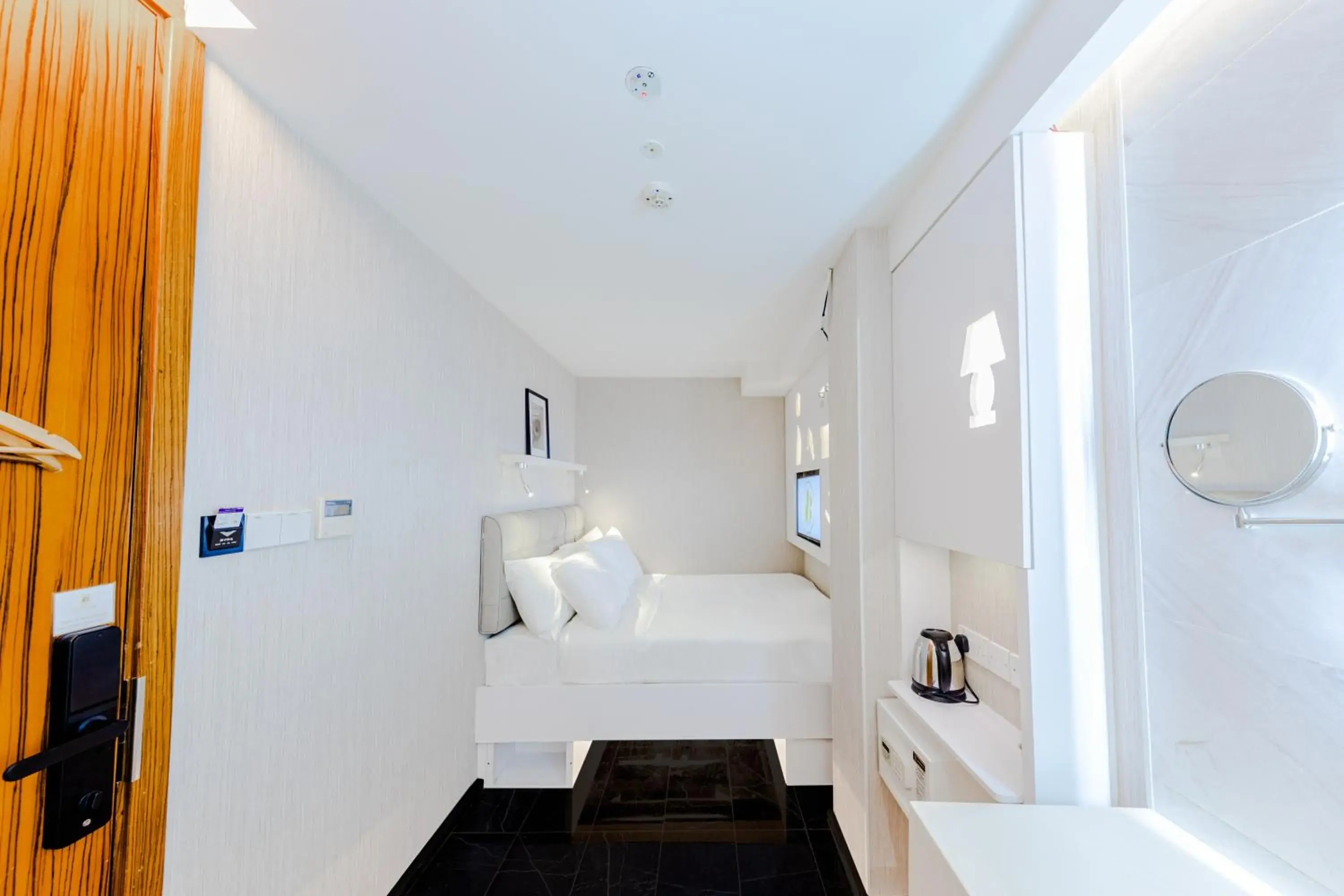 Standard Double Room (No window) in D'Nova Hotel Bugis Standard Double Room (No window) in D'Nova Hotel Bugis