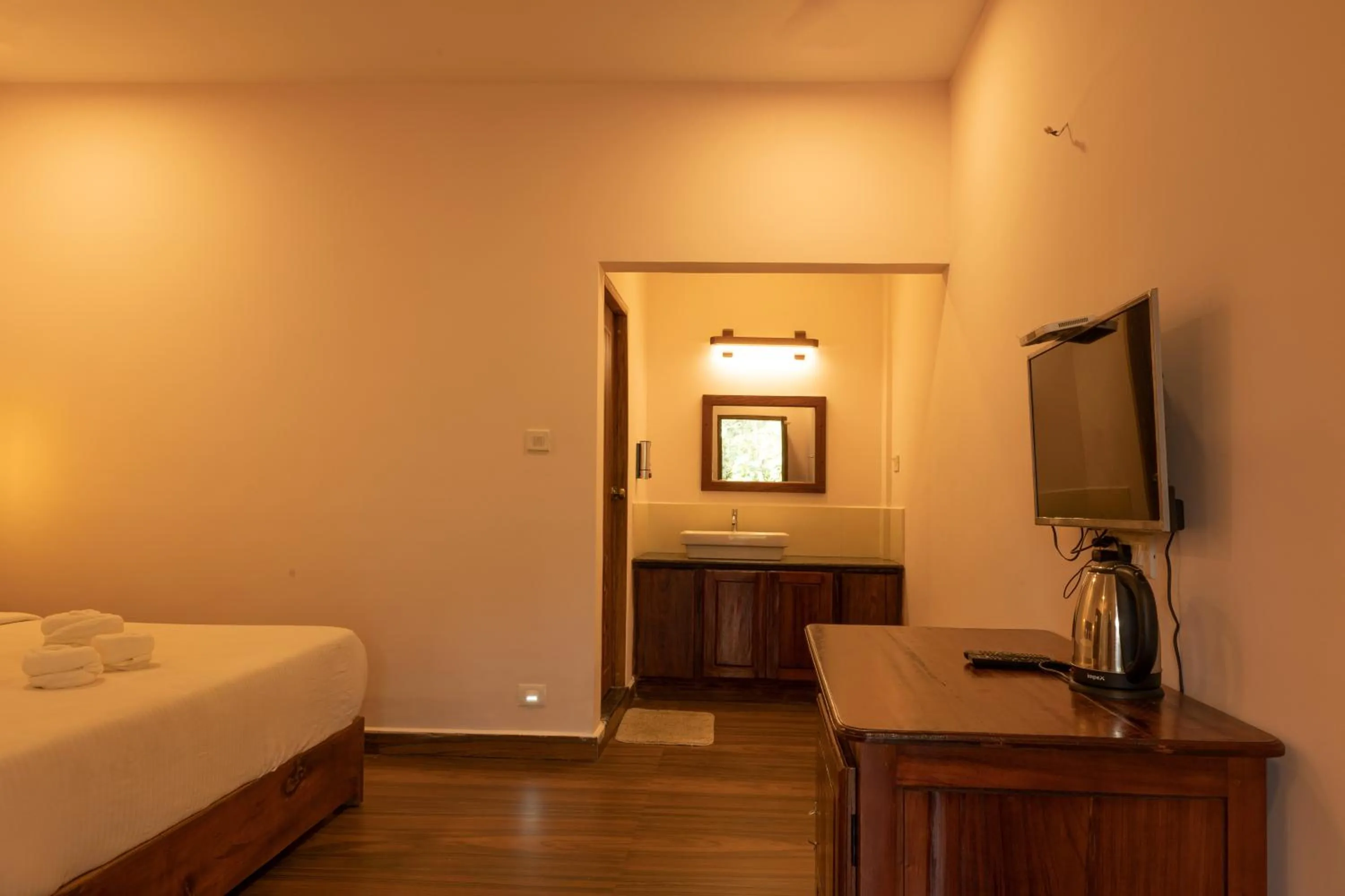 Bed in Avadale Thekkady - Stag Groups Not Allowed