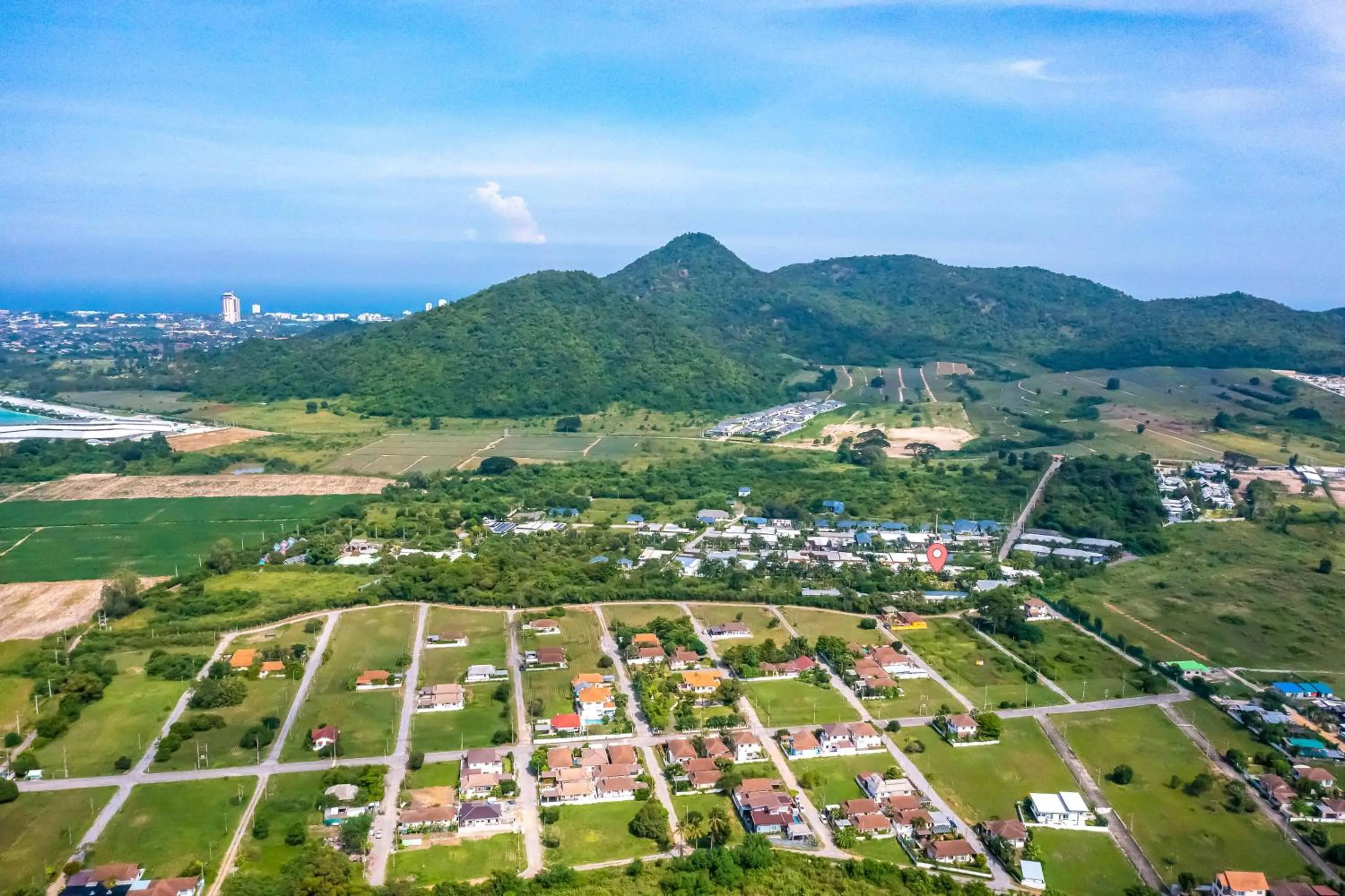 4 Bedroom Modern Pool Villa BL10