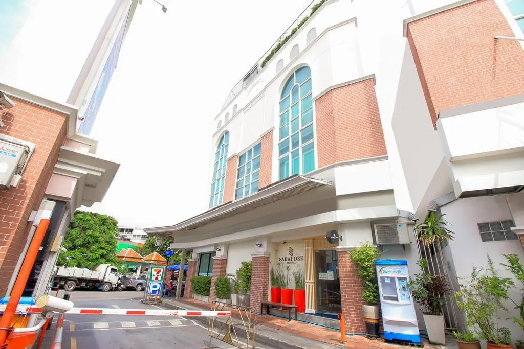 Property building in Sabai Dee Minitel