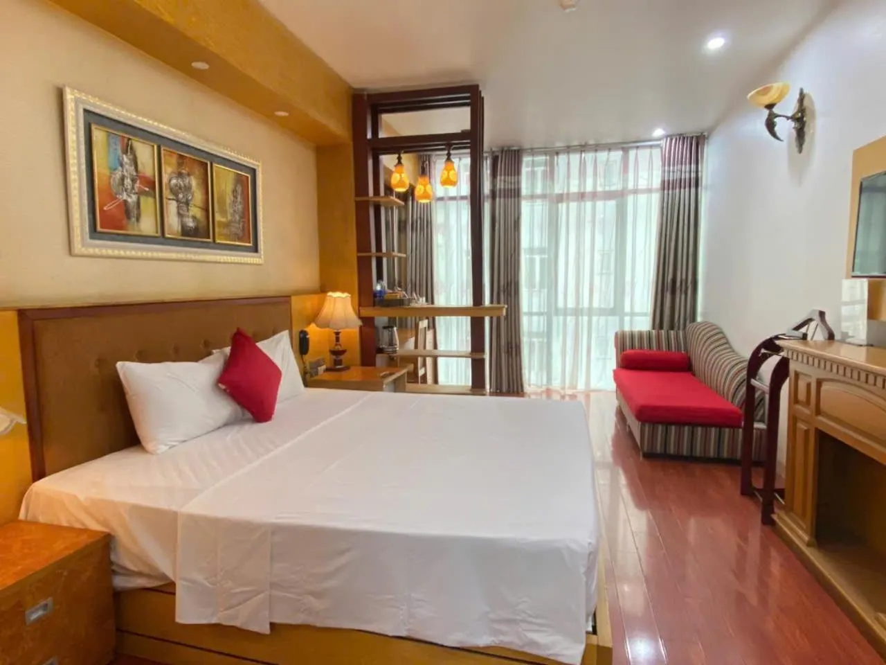 Photo of the whole room, Bed in Moon Hotel Cau Giay