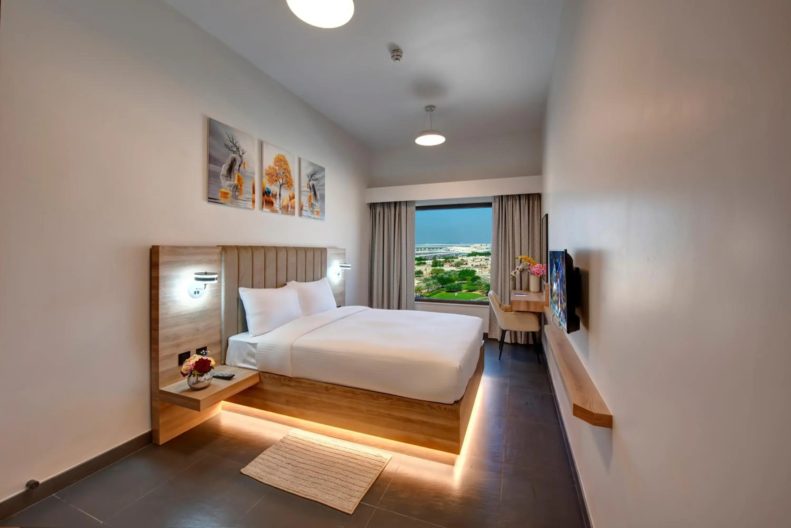 Superior Waterfront Queen in Wescott Hotel Superior Waterfront Queen in Wescott Hotel