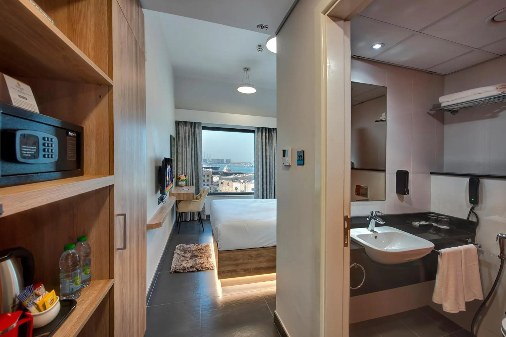 Bathroom in Wescott Hotel