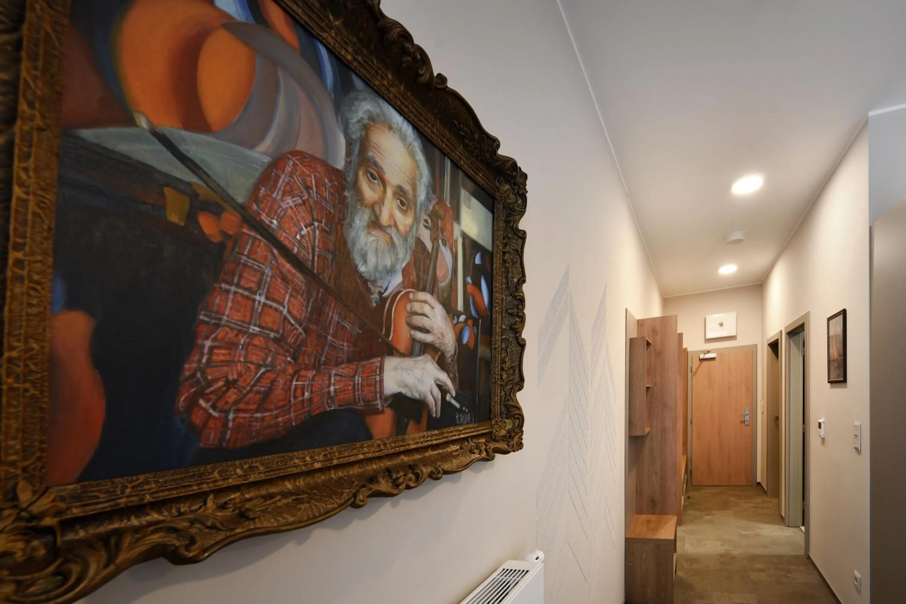 Decorative detail in APLEND Lake Resort