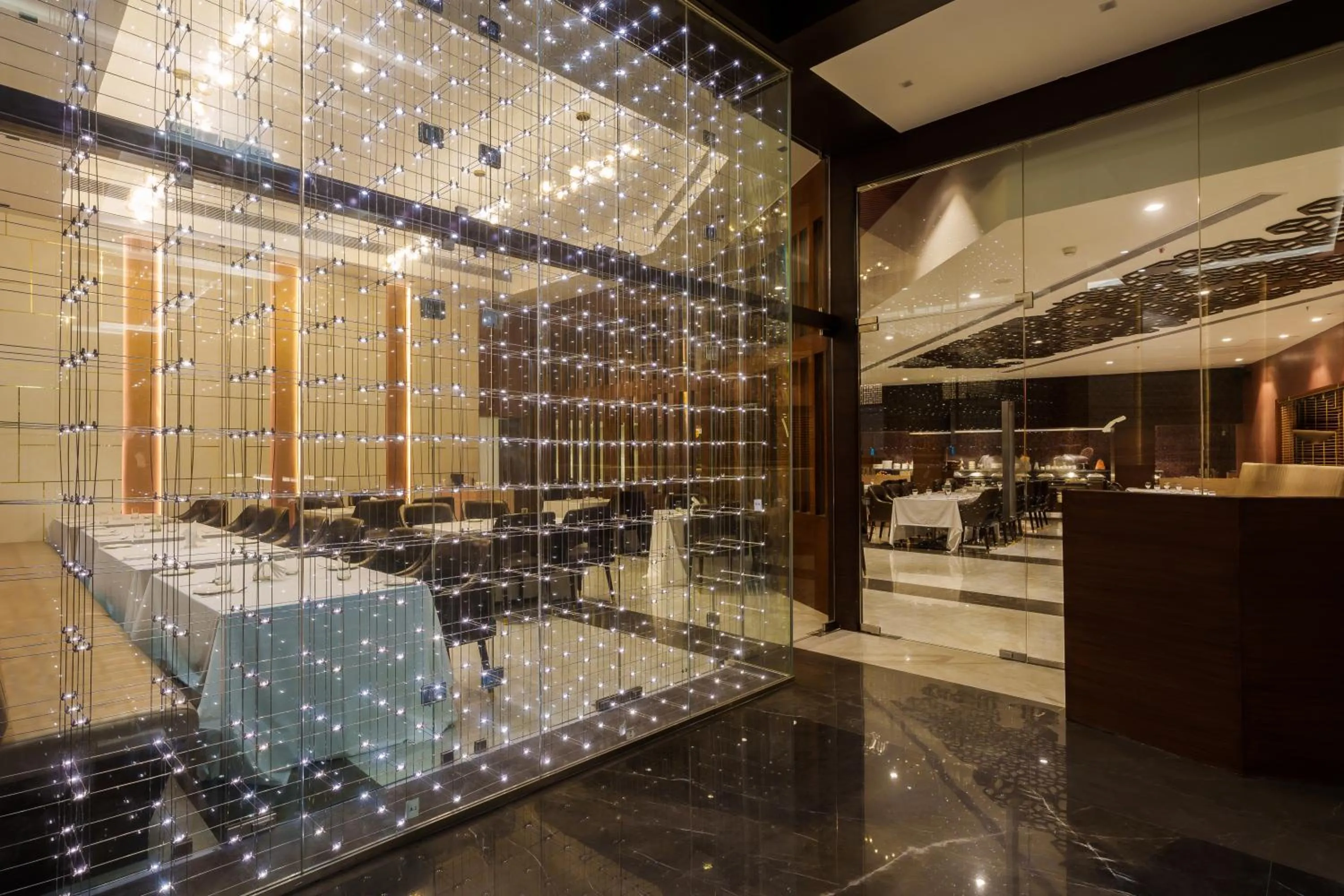 Restaurant/places to eat in Pharos Hotels