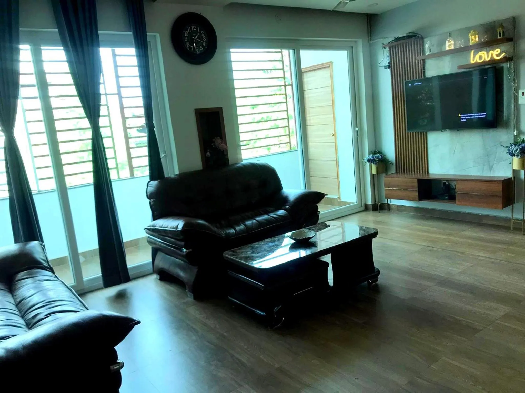 TV and multimedia in Mariya Condo hotel