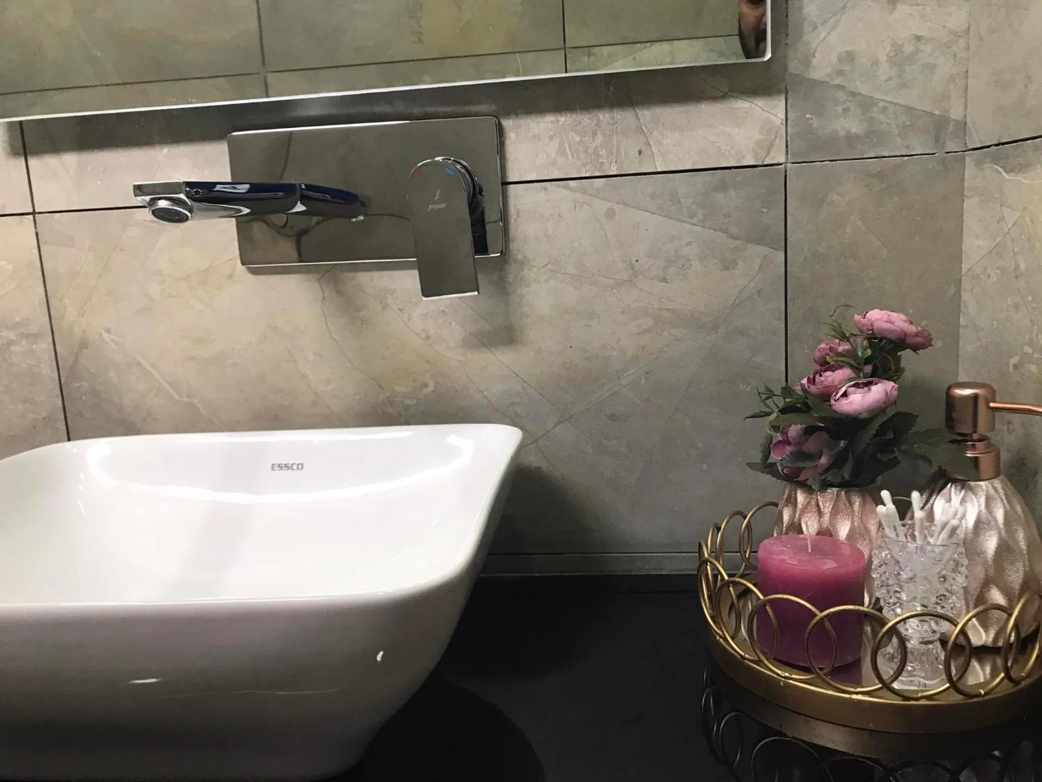 Bathroom in Mariya Condo hotel