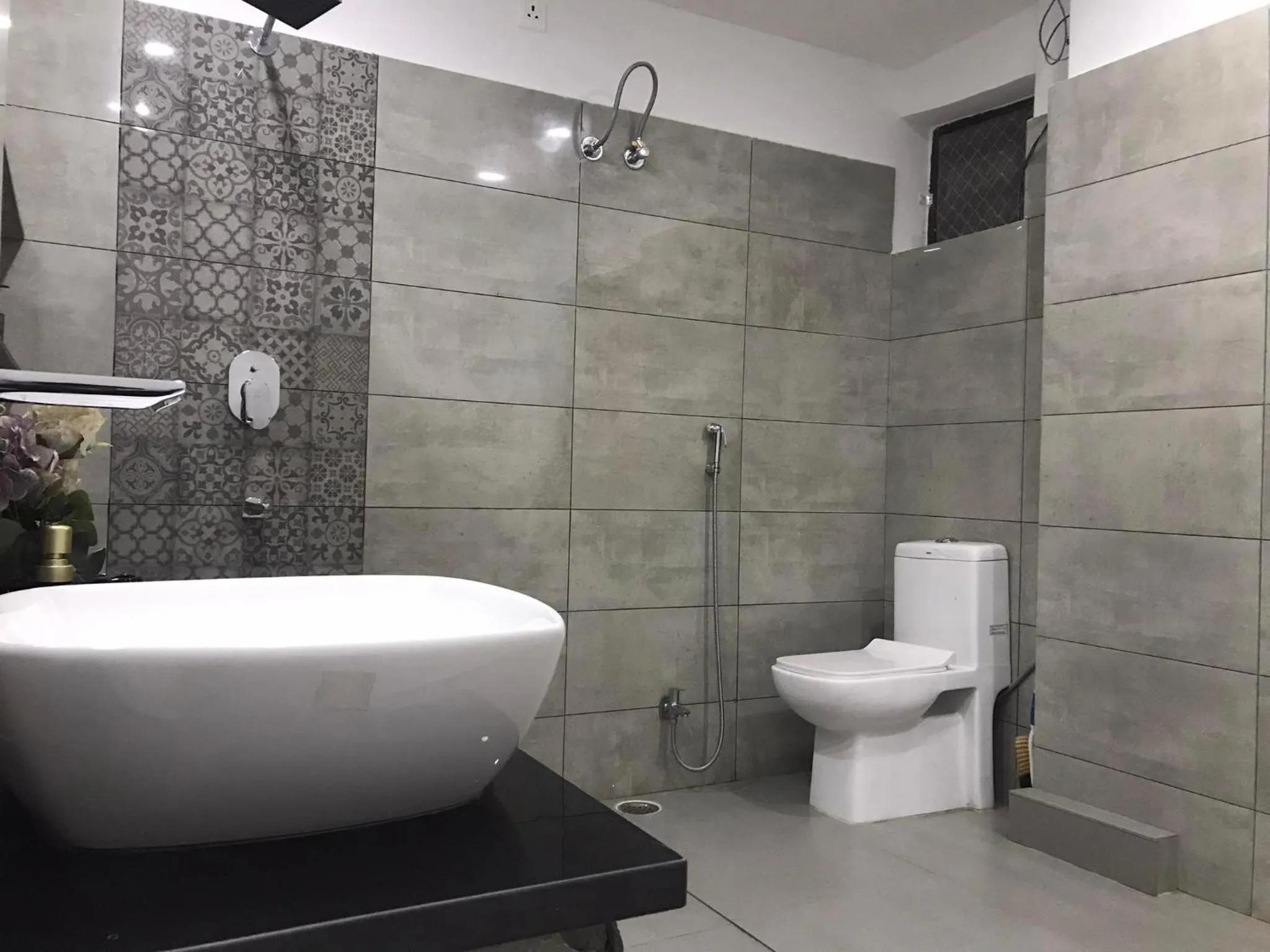 Bathroom in Mariya Condo hotel