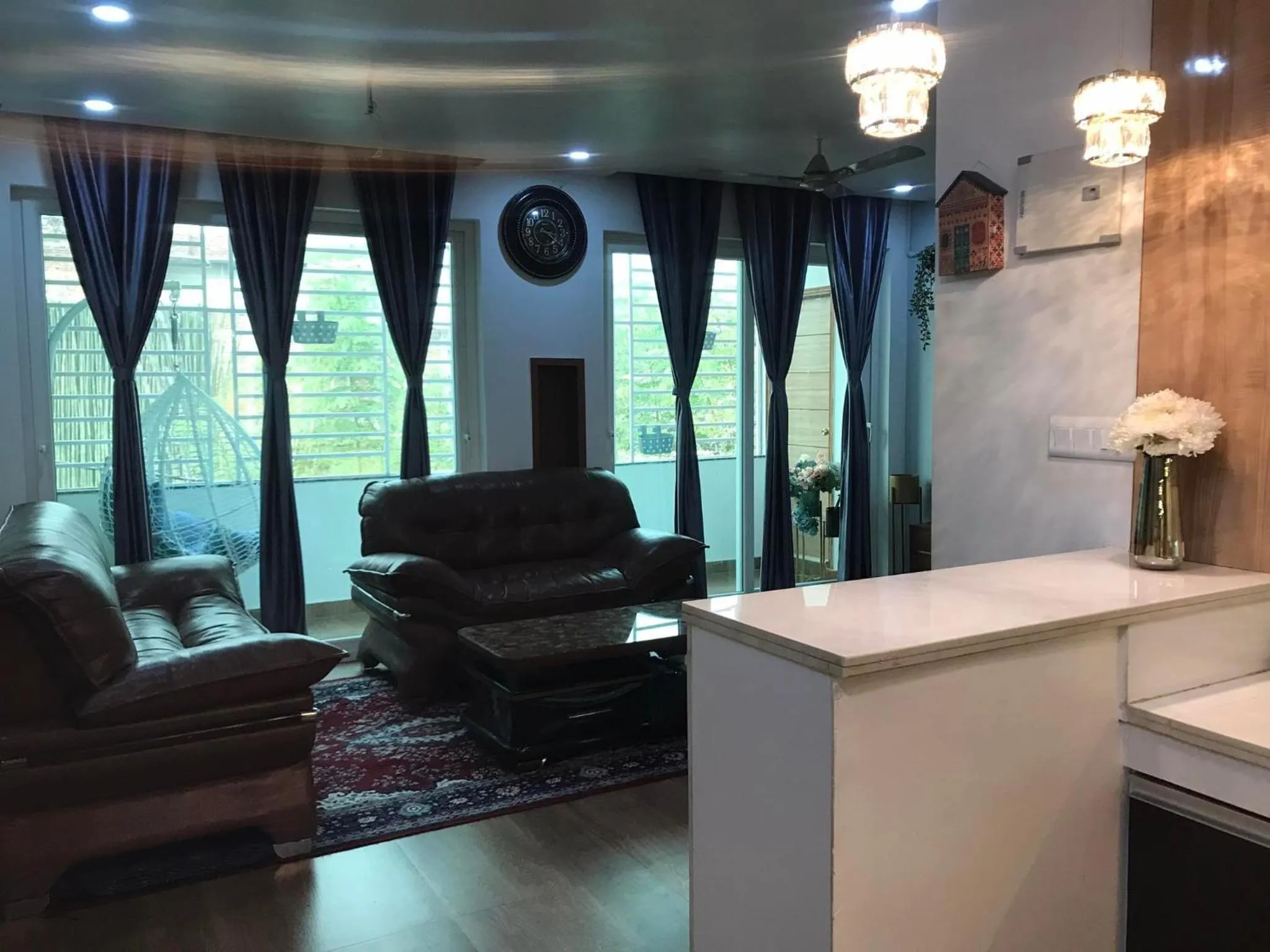 Seating area in Mariya Condo hotel