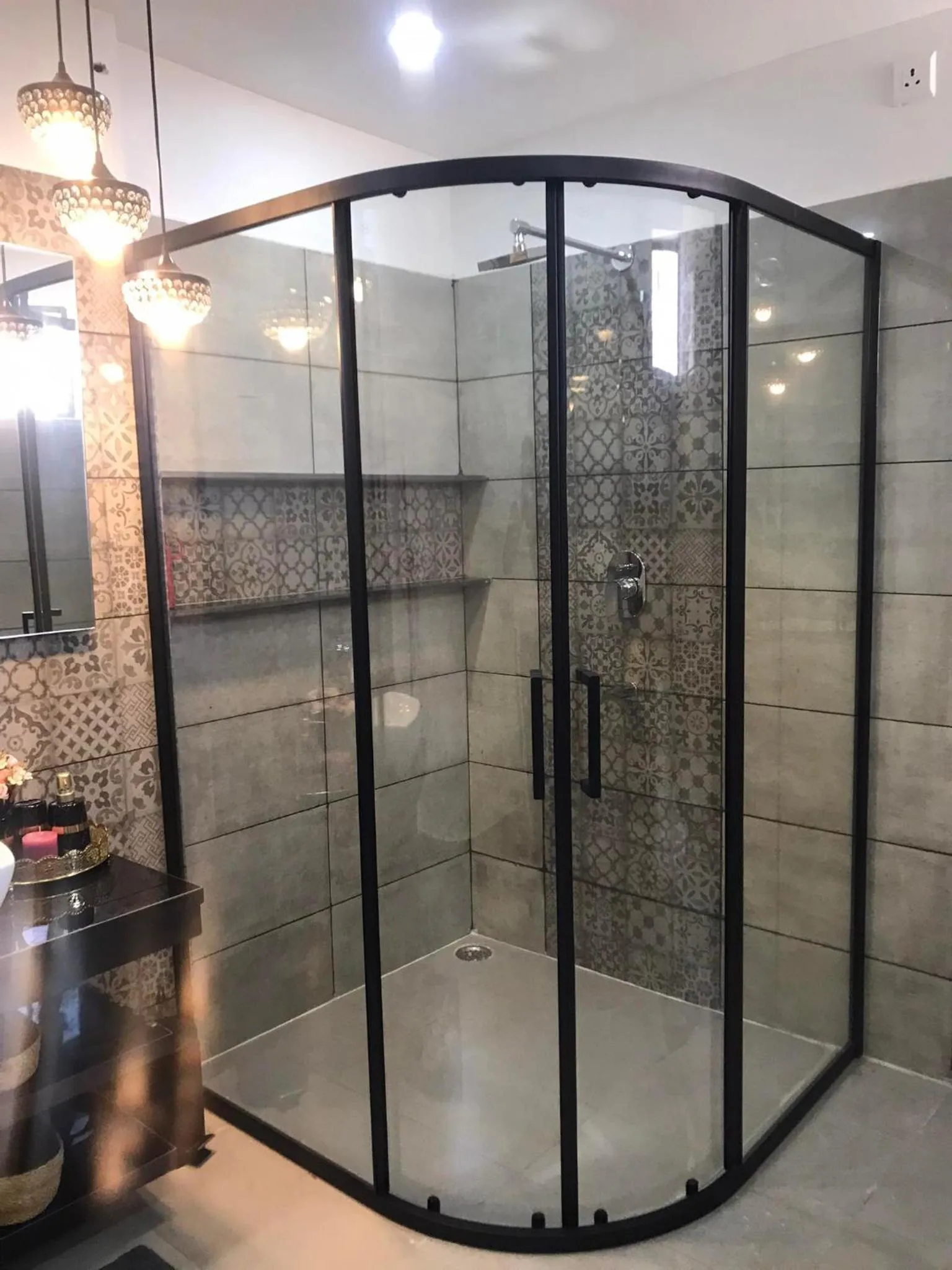 Shower in Mariya Condo hotel