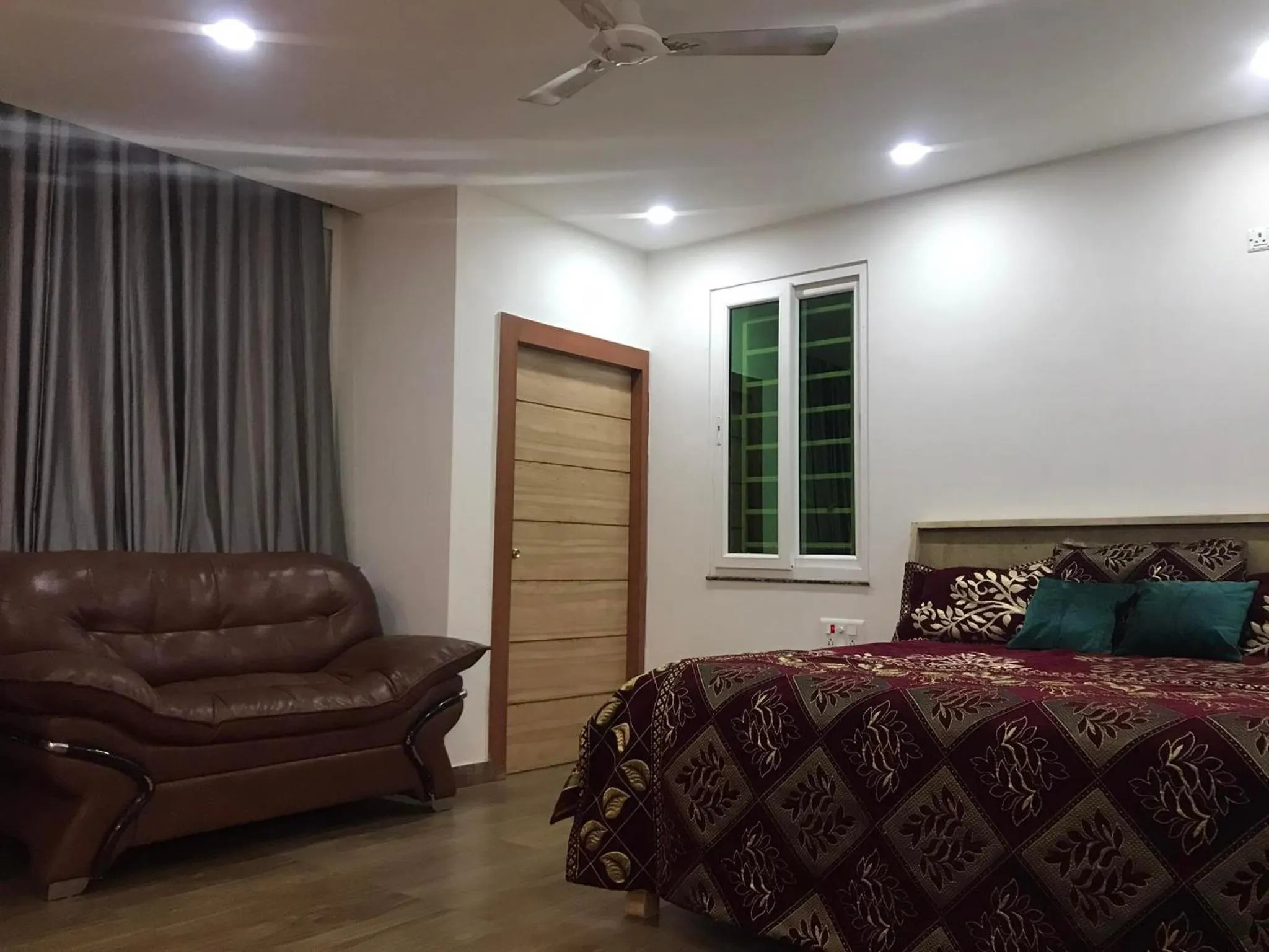 Bedroom, Bed in Mariya Condo hotel