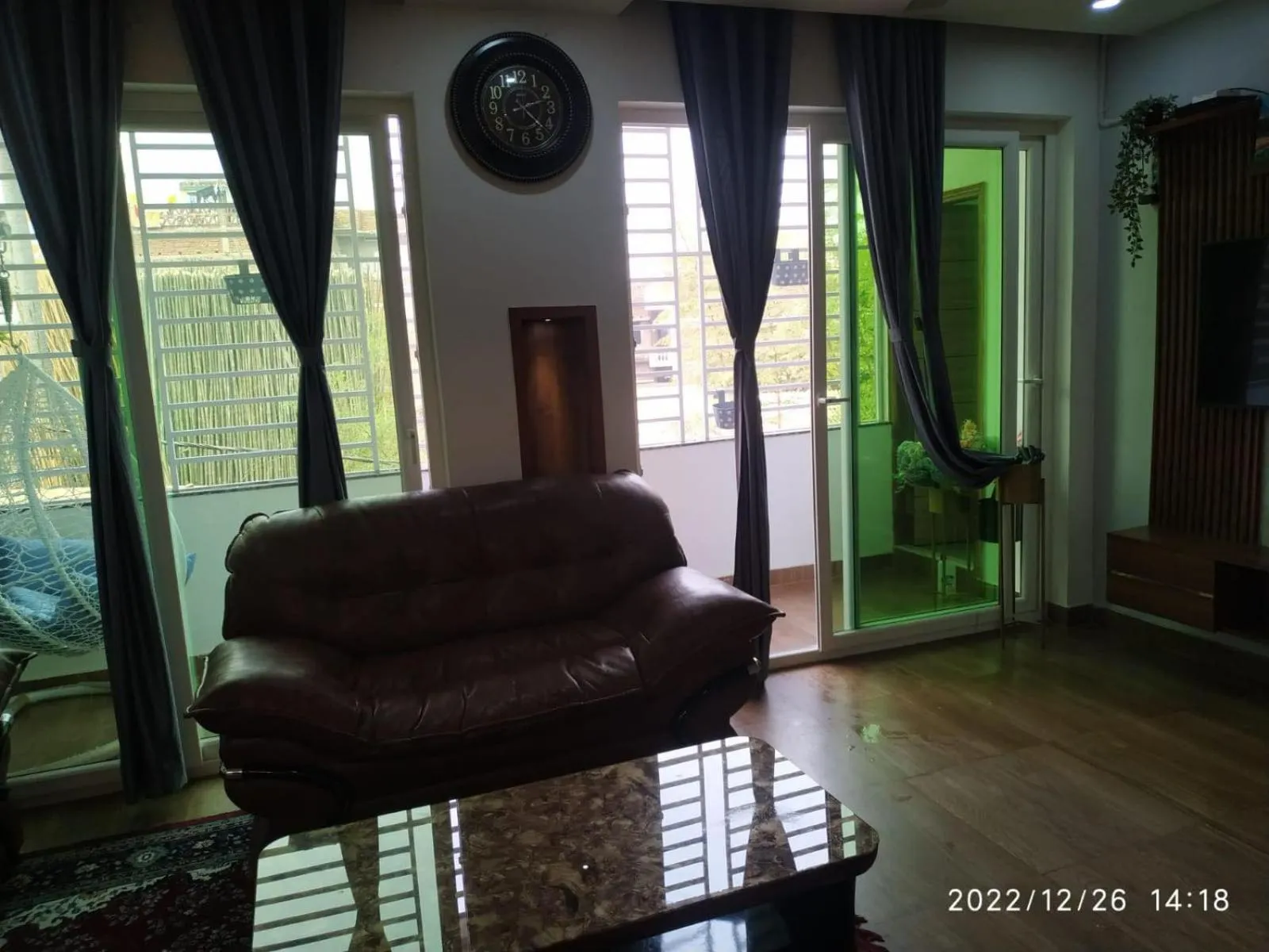 Seating area in Mariya Condo hotel