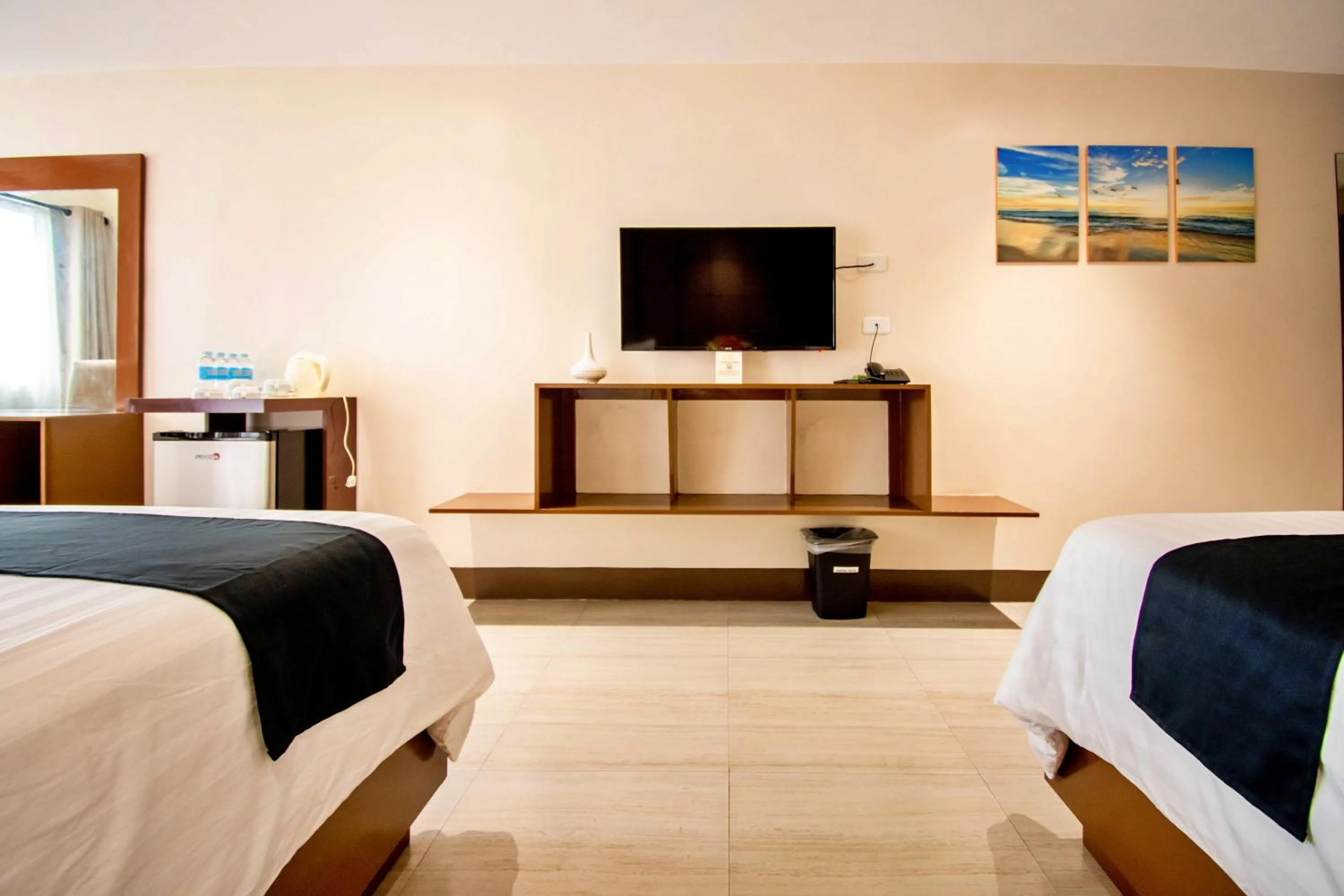 TV and multimedia, Bed in ECL Resort Hotel Boracay