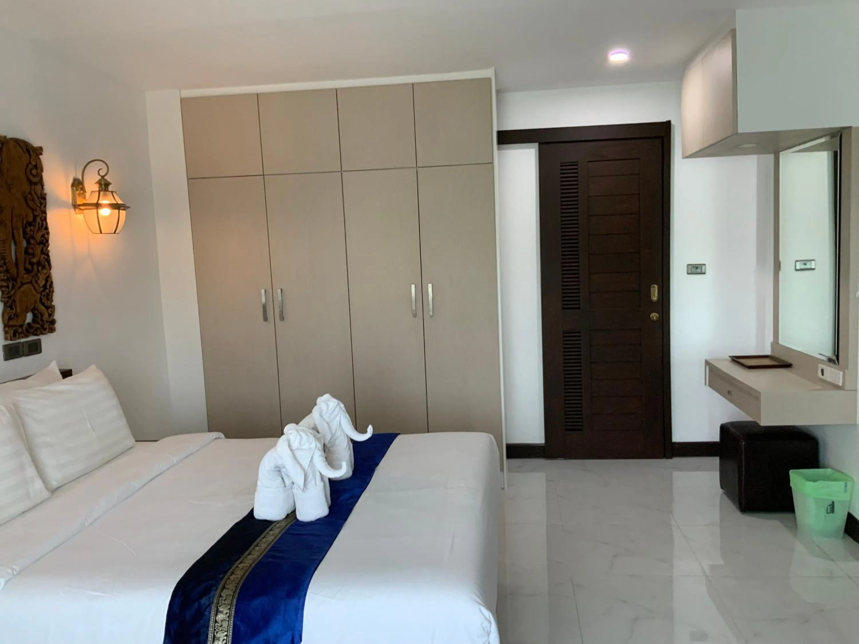 Property building, Bed in Lemon Guesthouse