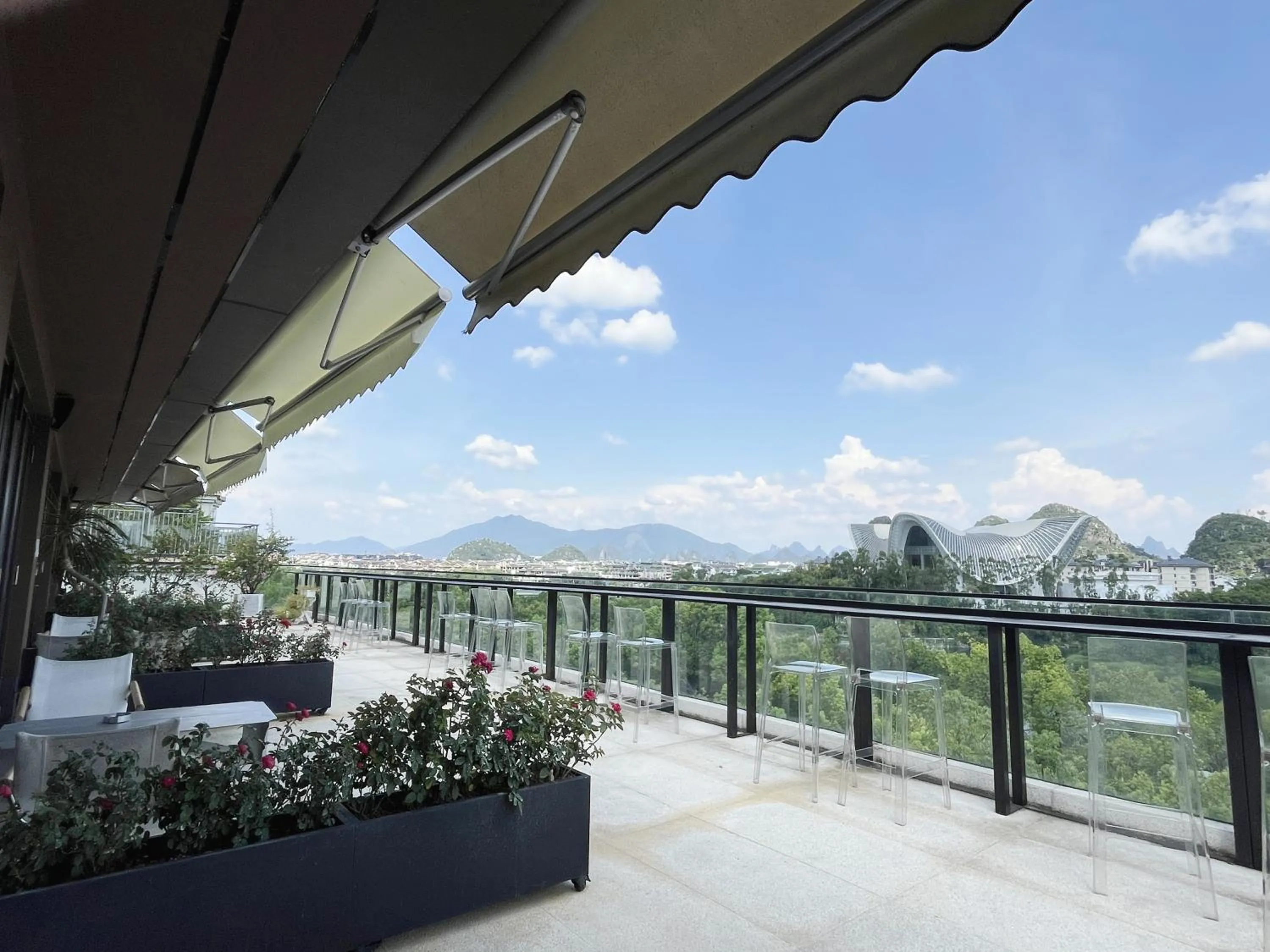 Natural landscape in Riverside Wing Hotel Guilin