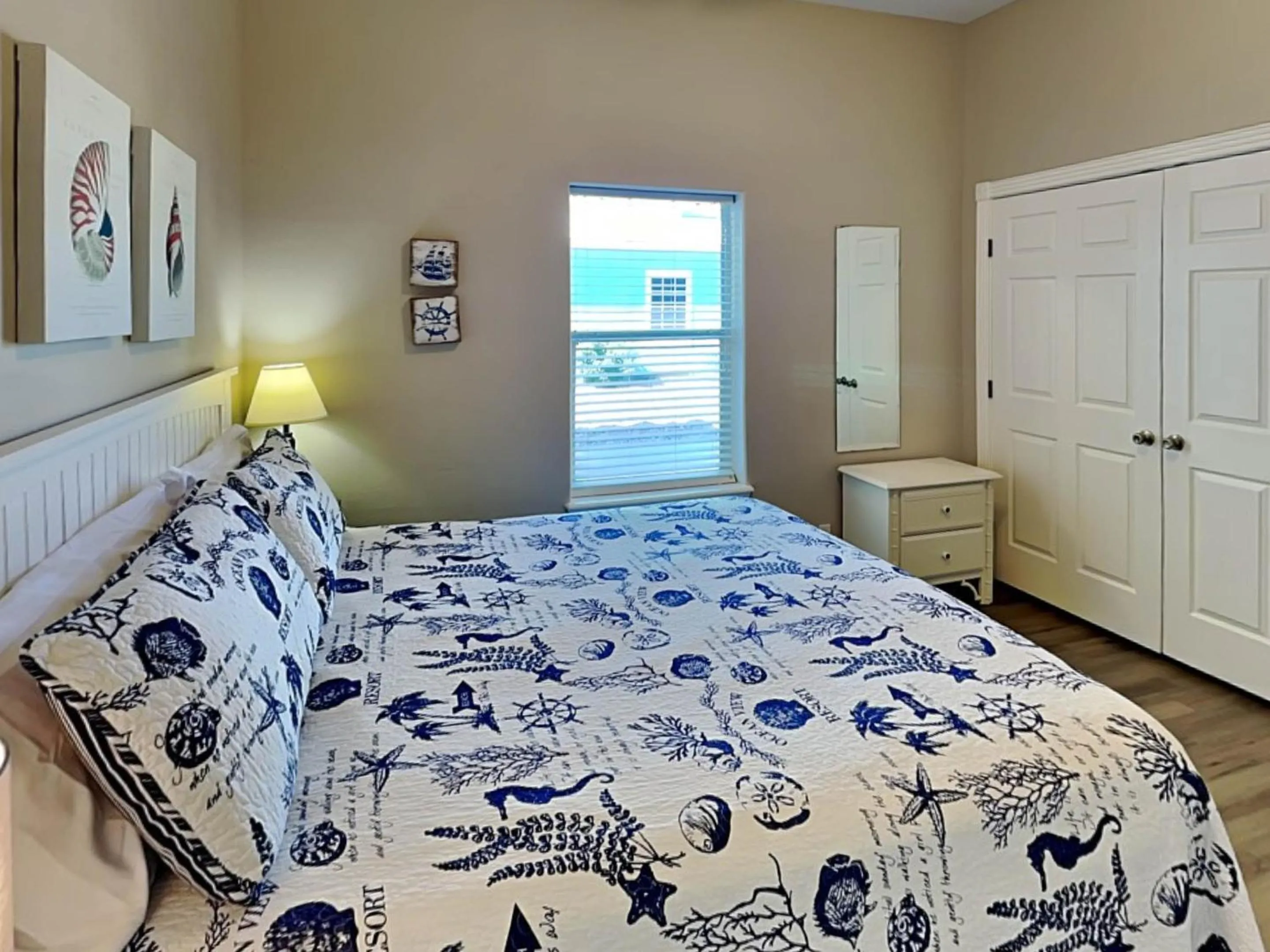 Property building, Bed in Coastal Cutie