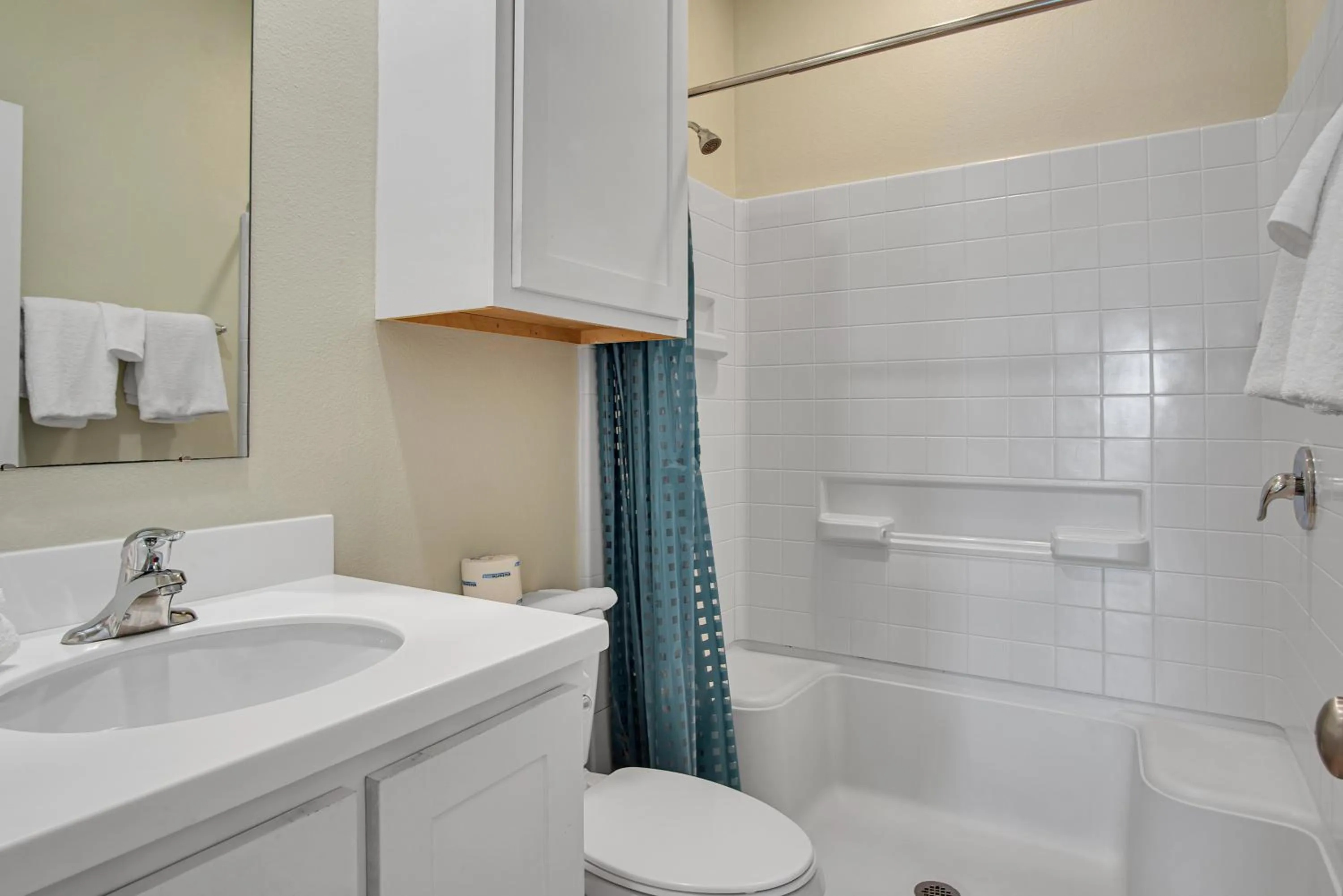 Property building in Beach Club 3