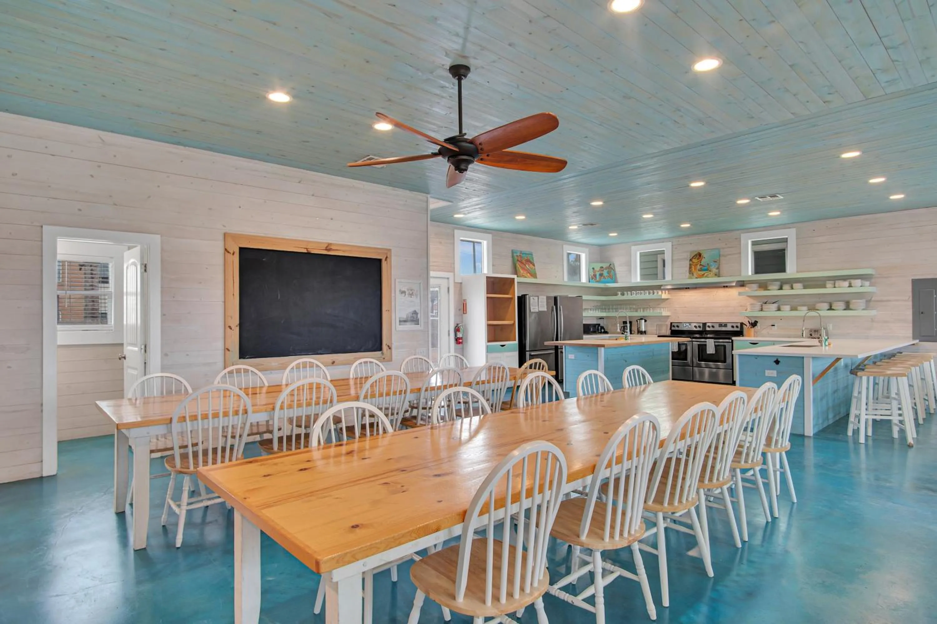 Property building in Beach Club 3