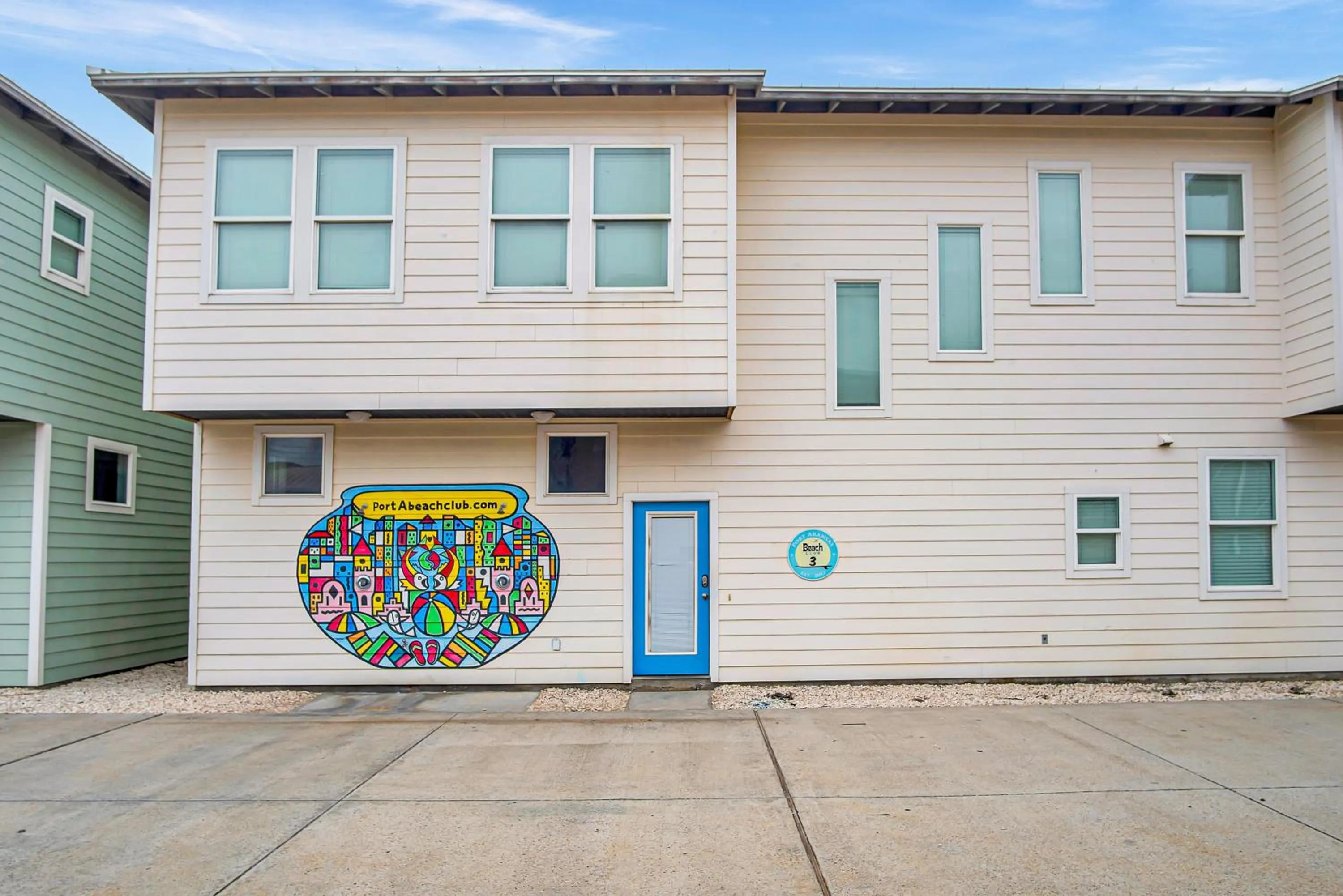 Property building in Beach Club 3